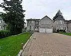 Front of 1438 Rosebank Road