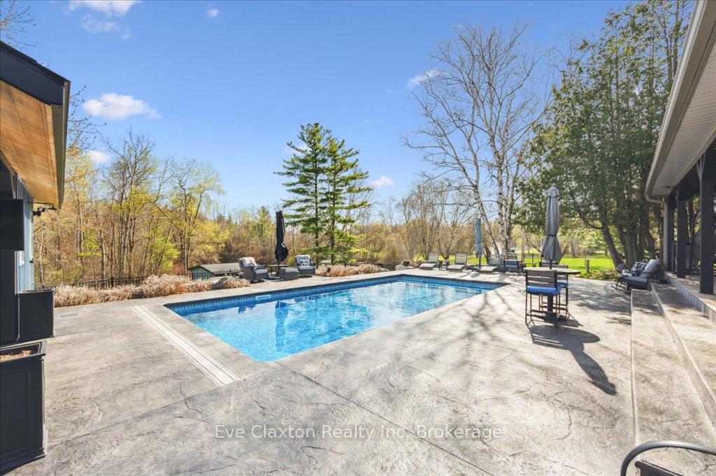 Photo 34 of 4337 Sideroad 10 Side Road S, Puslinch, Crieff/Aikensville/Killean — HOMEH