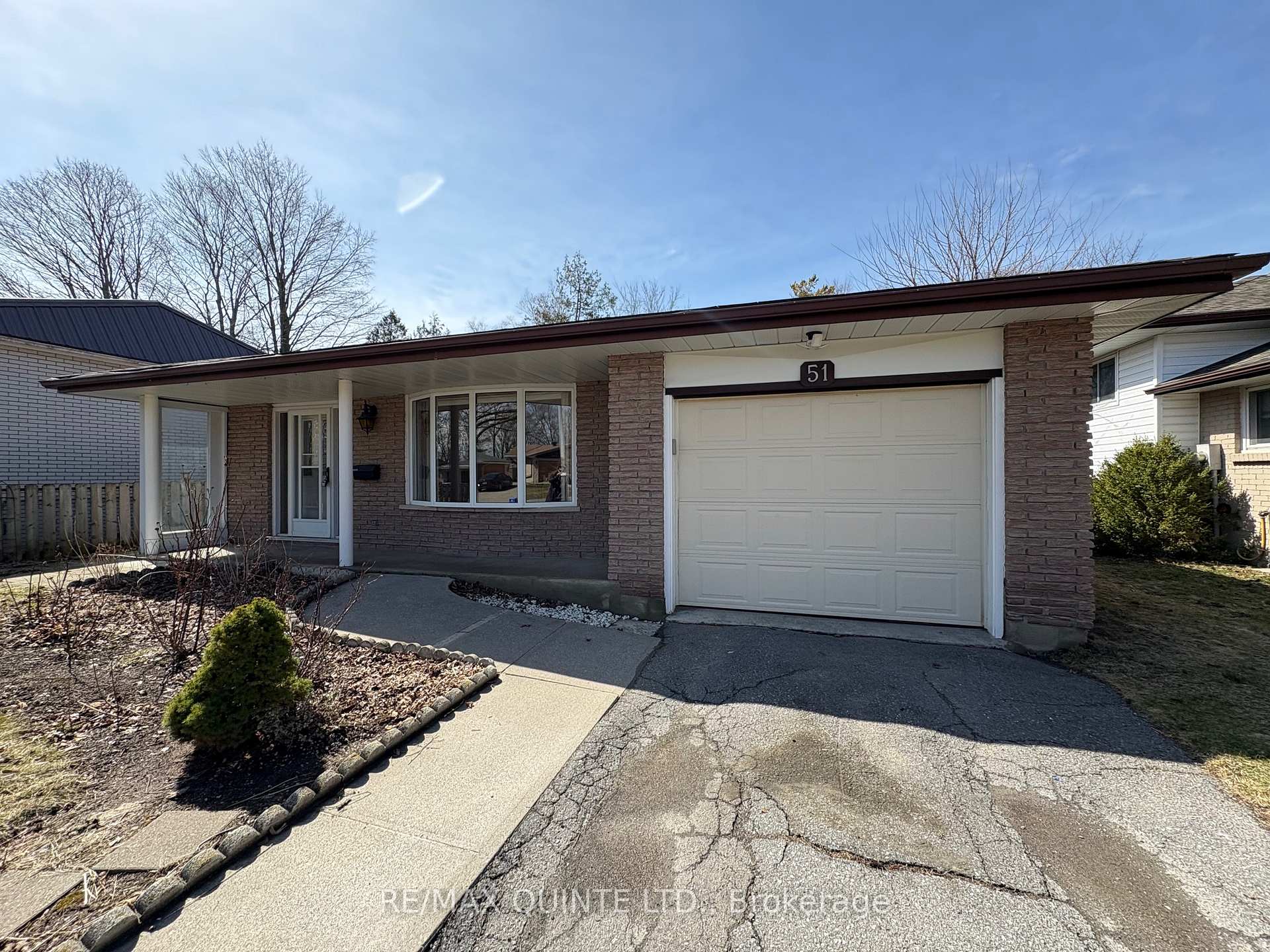 Photo 3 of 51 Parkview Heights, Quinte West, Trenton Ward — HOMEH