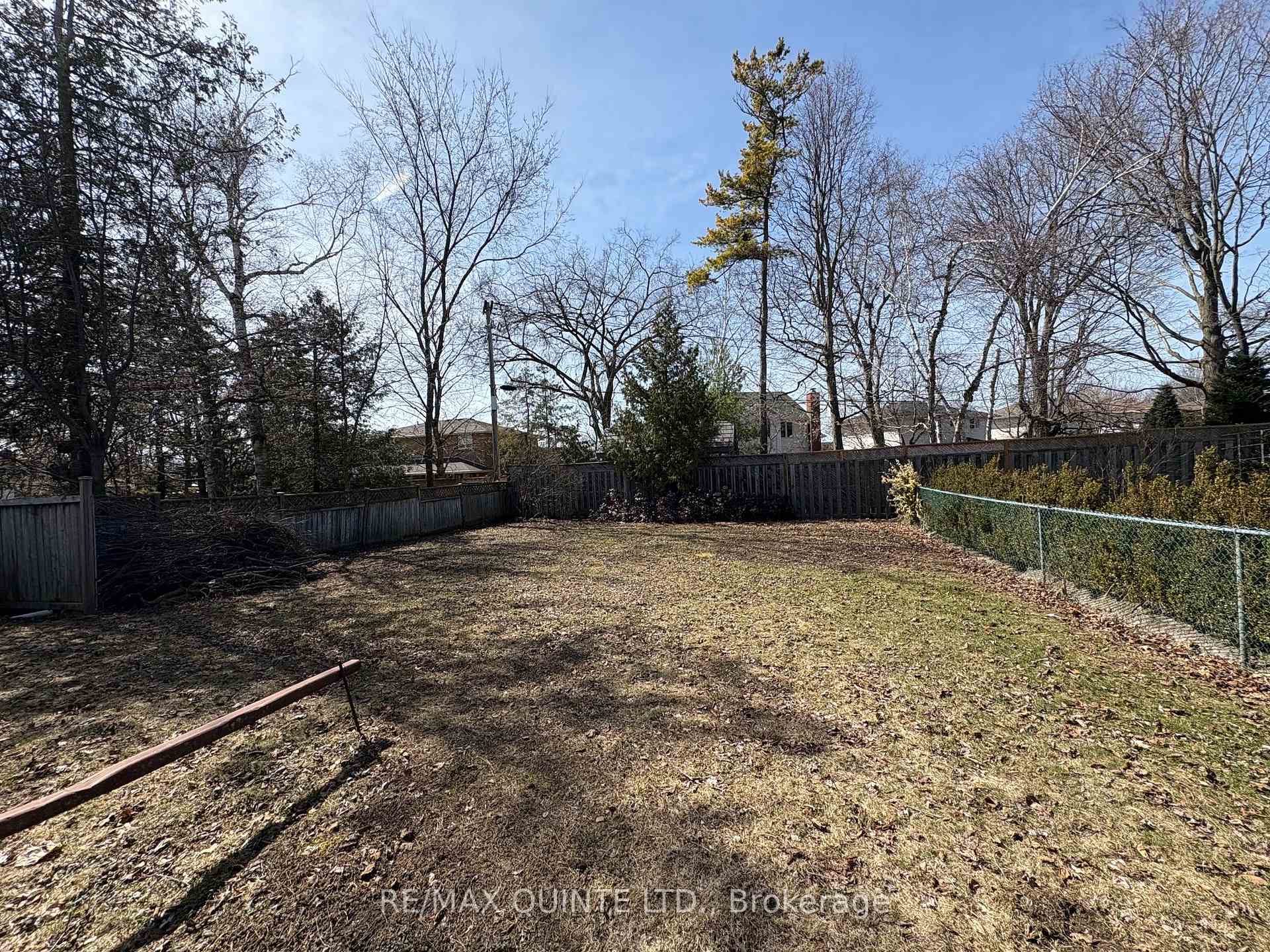 Photo 33 of 51 Parkview Heights, Quinte West, Trenton Ward — HOMEH