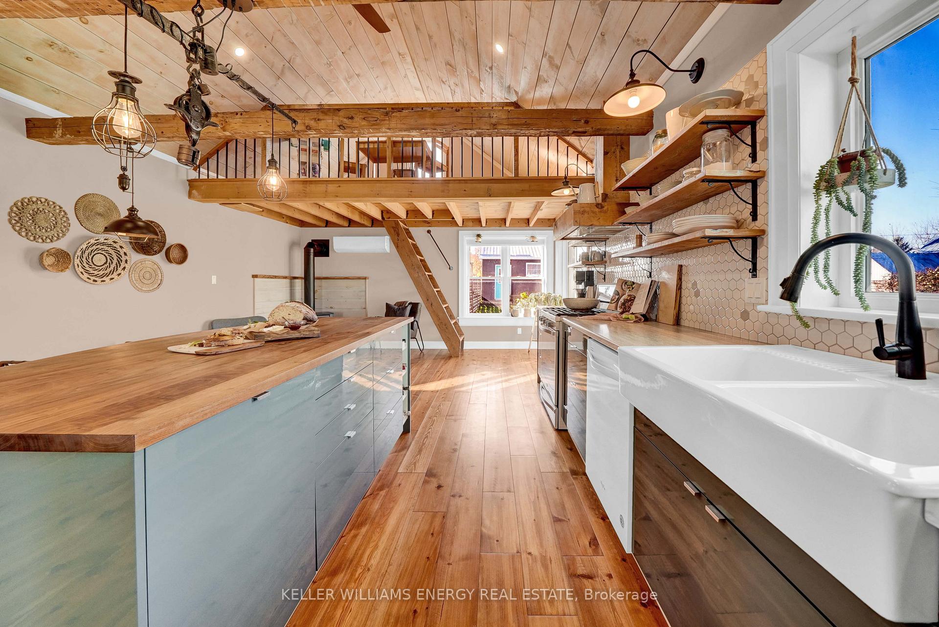 Photo 11 of 75 Saint Philip Street, Prince Edward County, South Marysburg Ward — HOMEH
