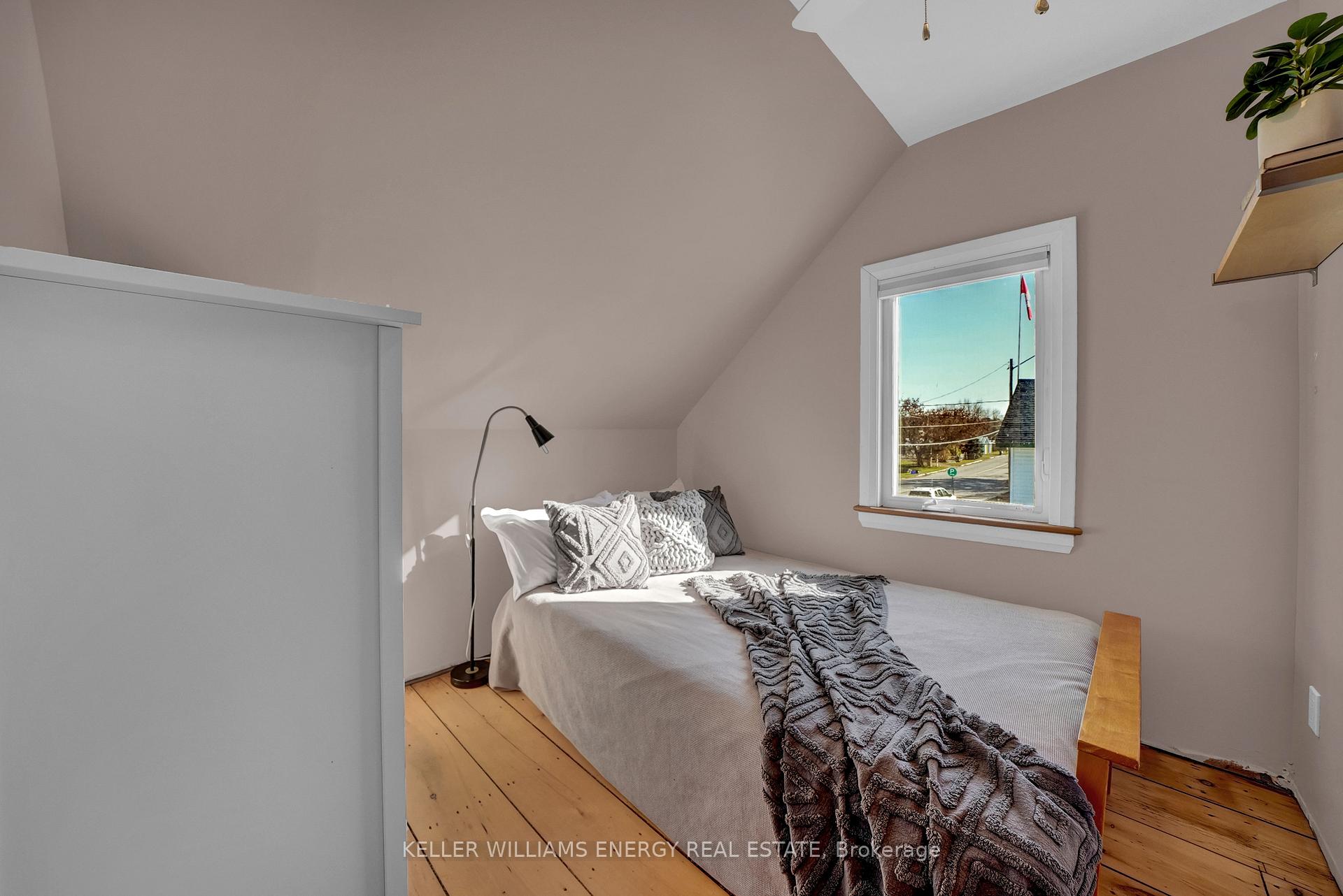 Photo 33 of 75 Saint Philip Street, Prince Edward County, South Marysburg Ward — HOMEH