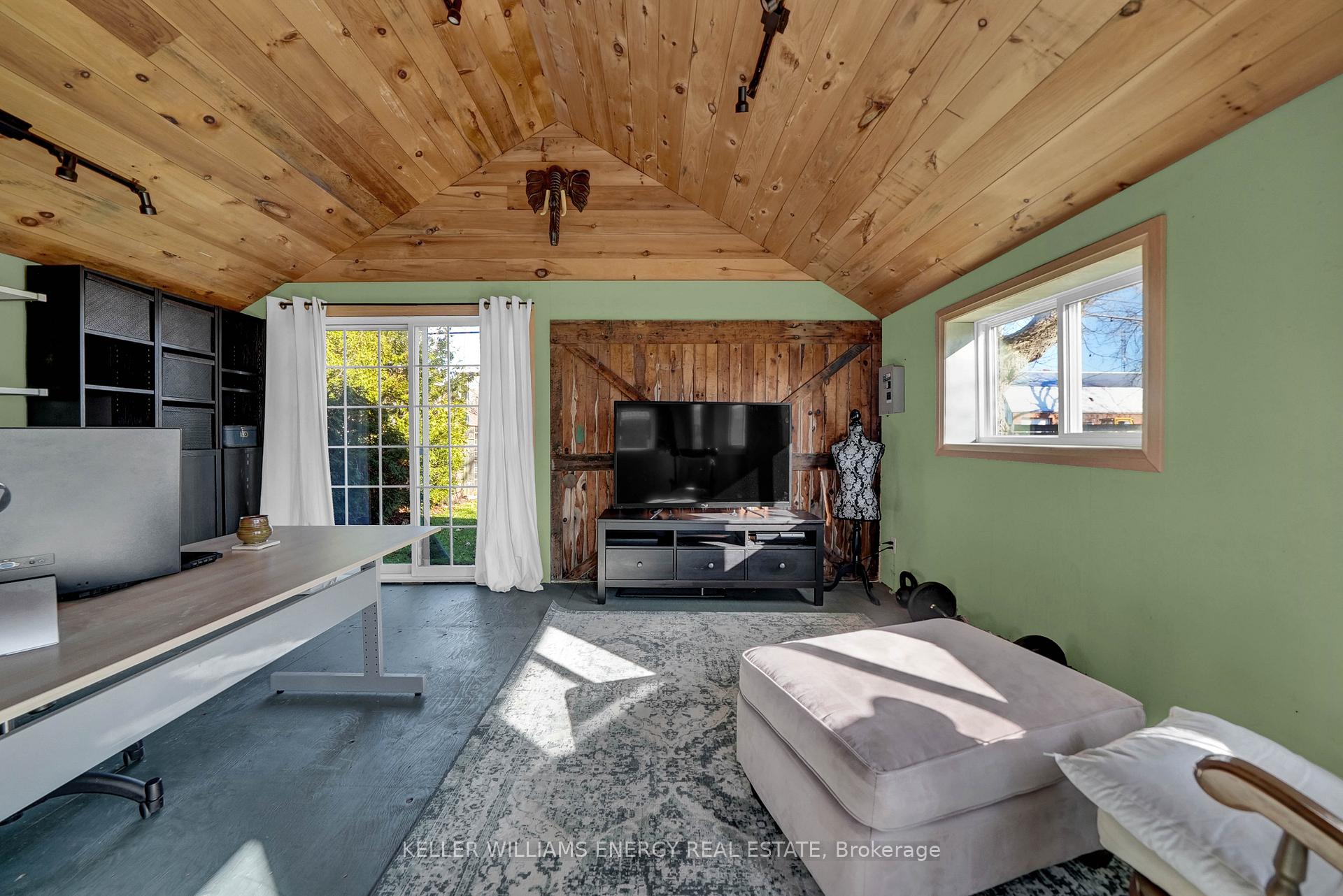 Photo 38 of 75 Saint Philip Street, Prince Edward County, South Marysburg Ward — HOMEH