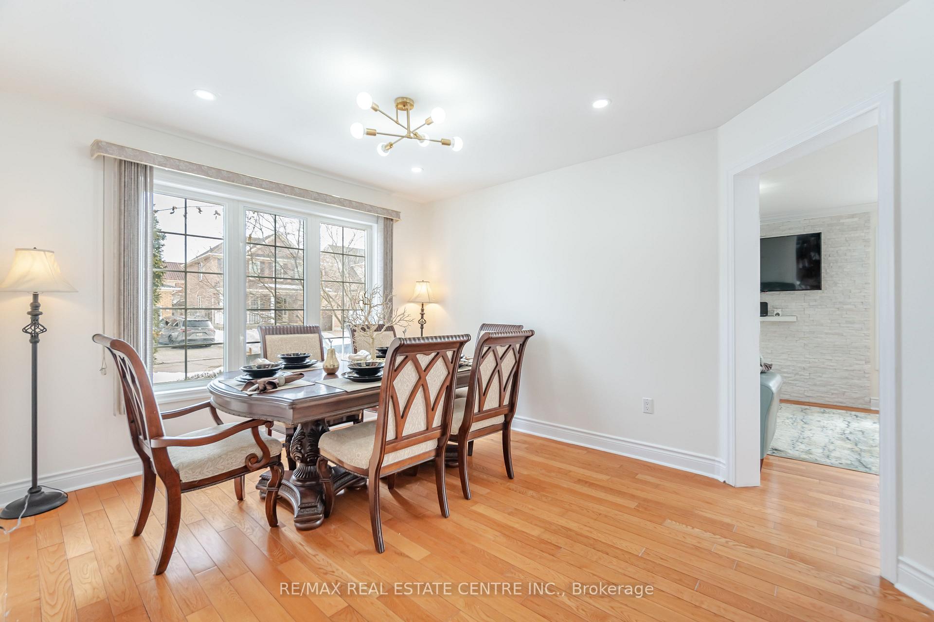 Photo 8 of 577 Caverhill Crescent, Milton, Clarke — HOMEH
