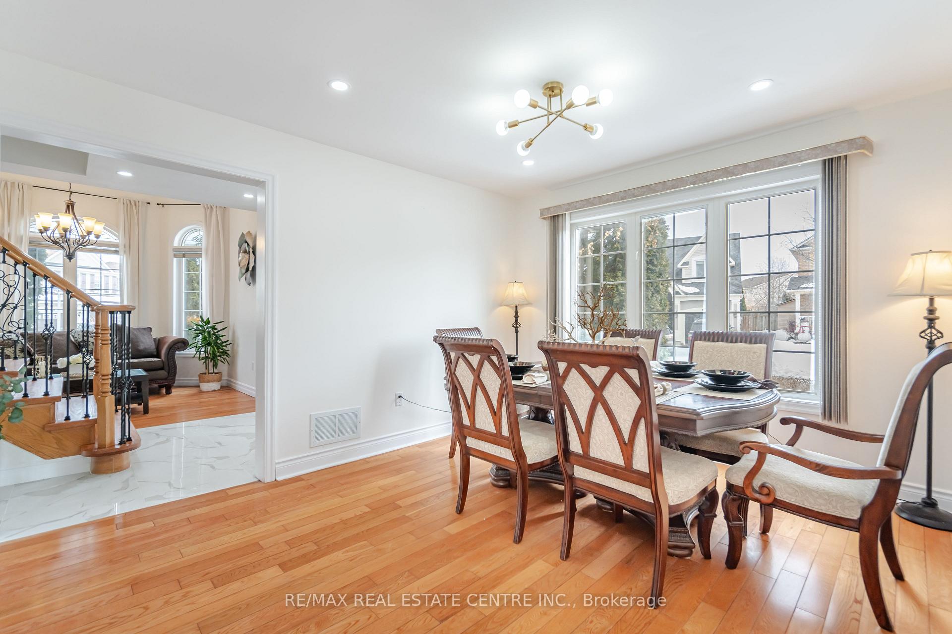 Photo 9 of 577 Caverhill Crescent, Milton, Clarke — HOMEH