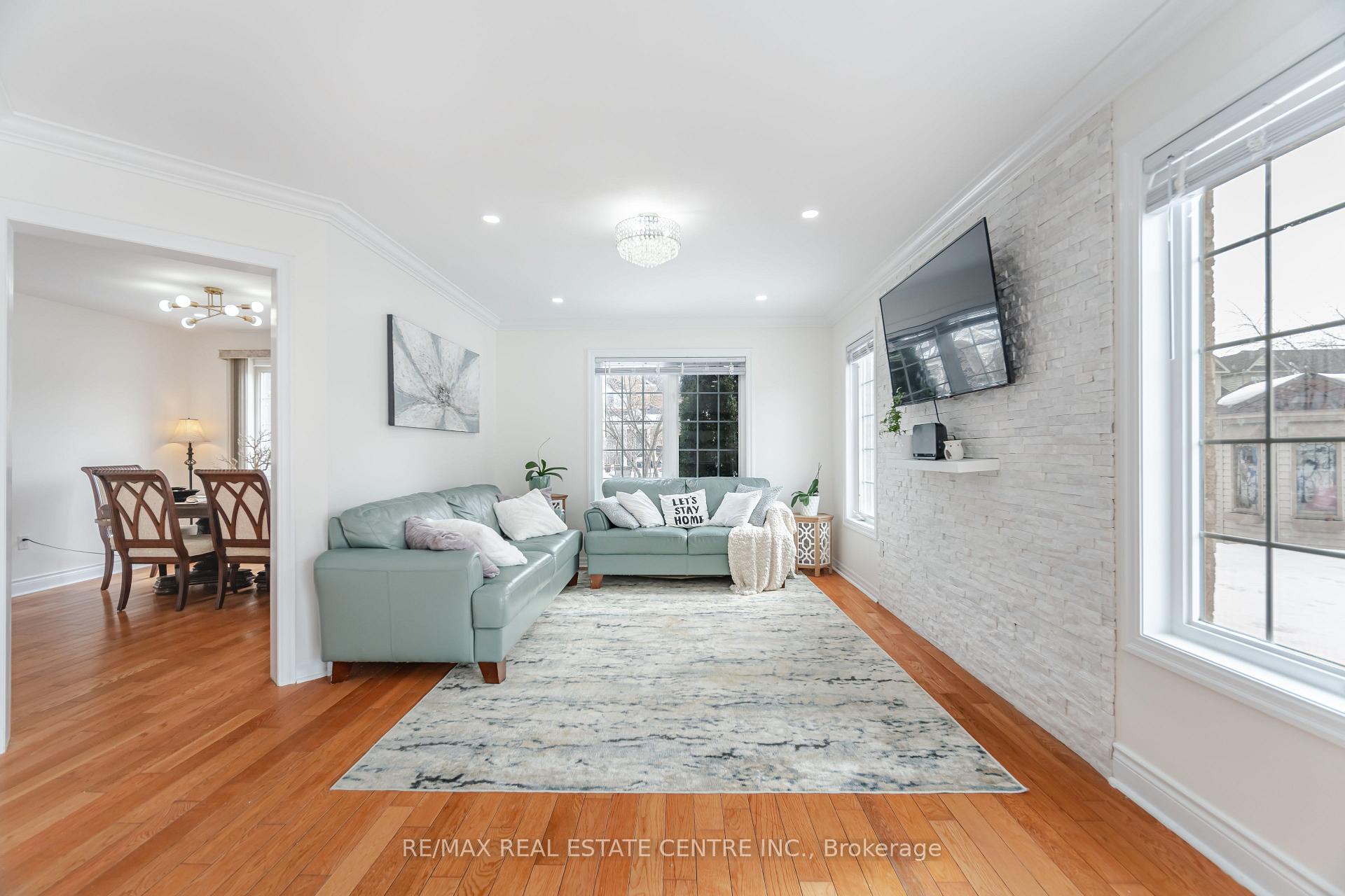 Photo 10 of 577 Caverhill Crescent, Milton, Clarke — HOMEH