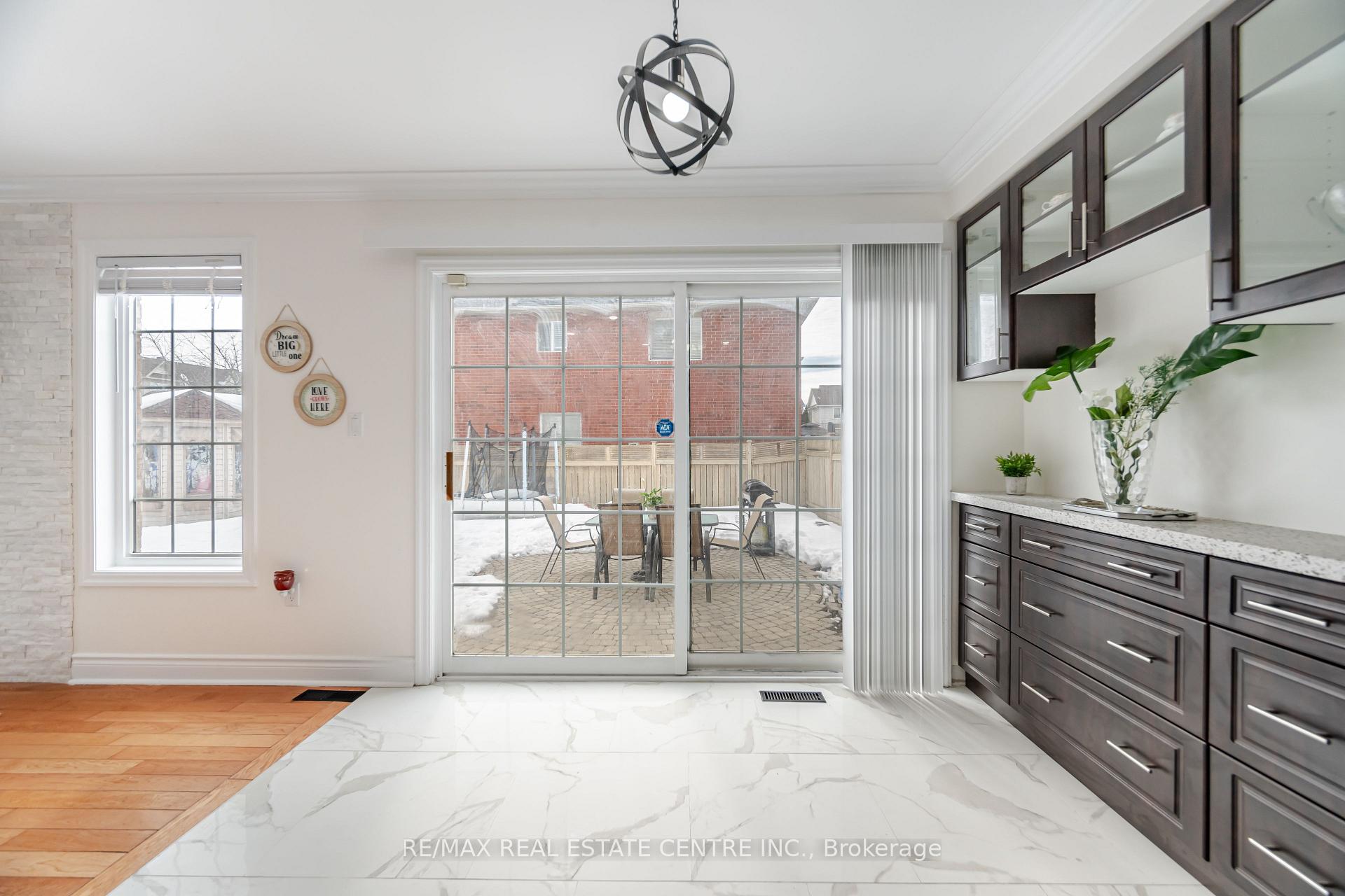 Photo 14 of 577 Caverhill Crescent, Milton, Clarke — HOMEH