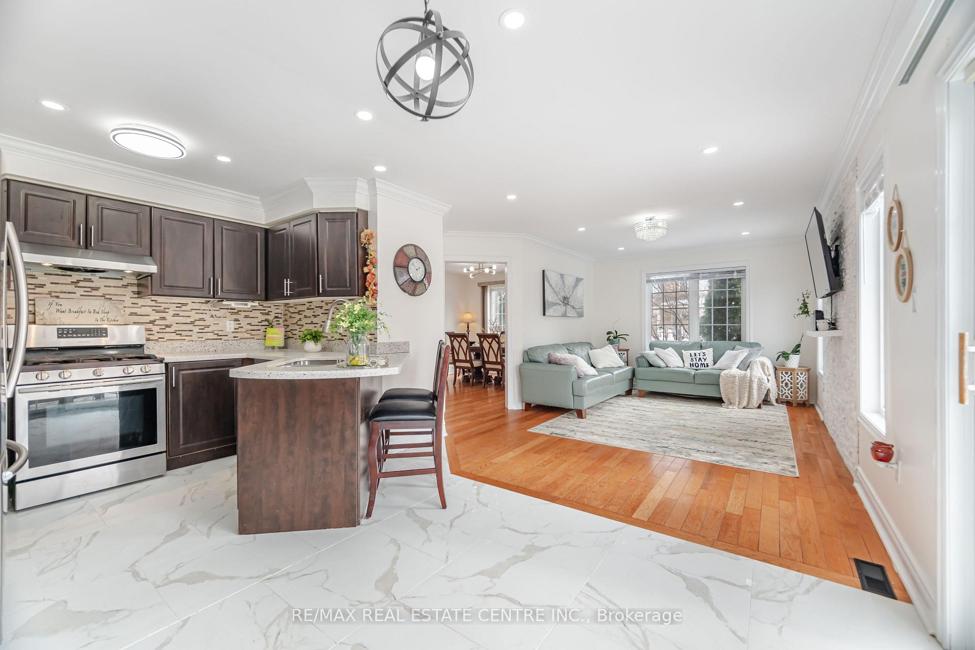 Photo 15 of 577 Caverhill Crescent, Milton, Clarke — HOMEH