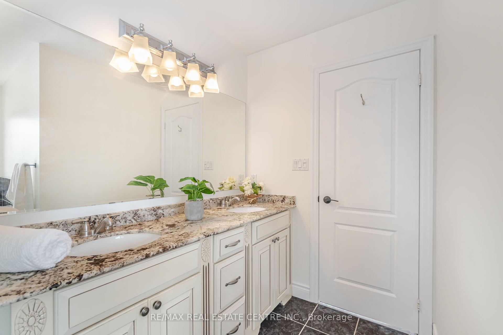 Photo 25 of 577 Caverhill Crescent, Milton, Clarke — HOMEH
