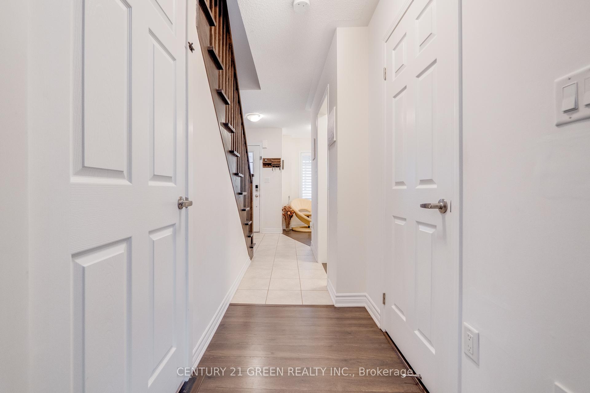 Photo 8 of 303 Yates Drive, Milton, Coates — HOMEH