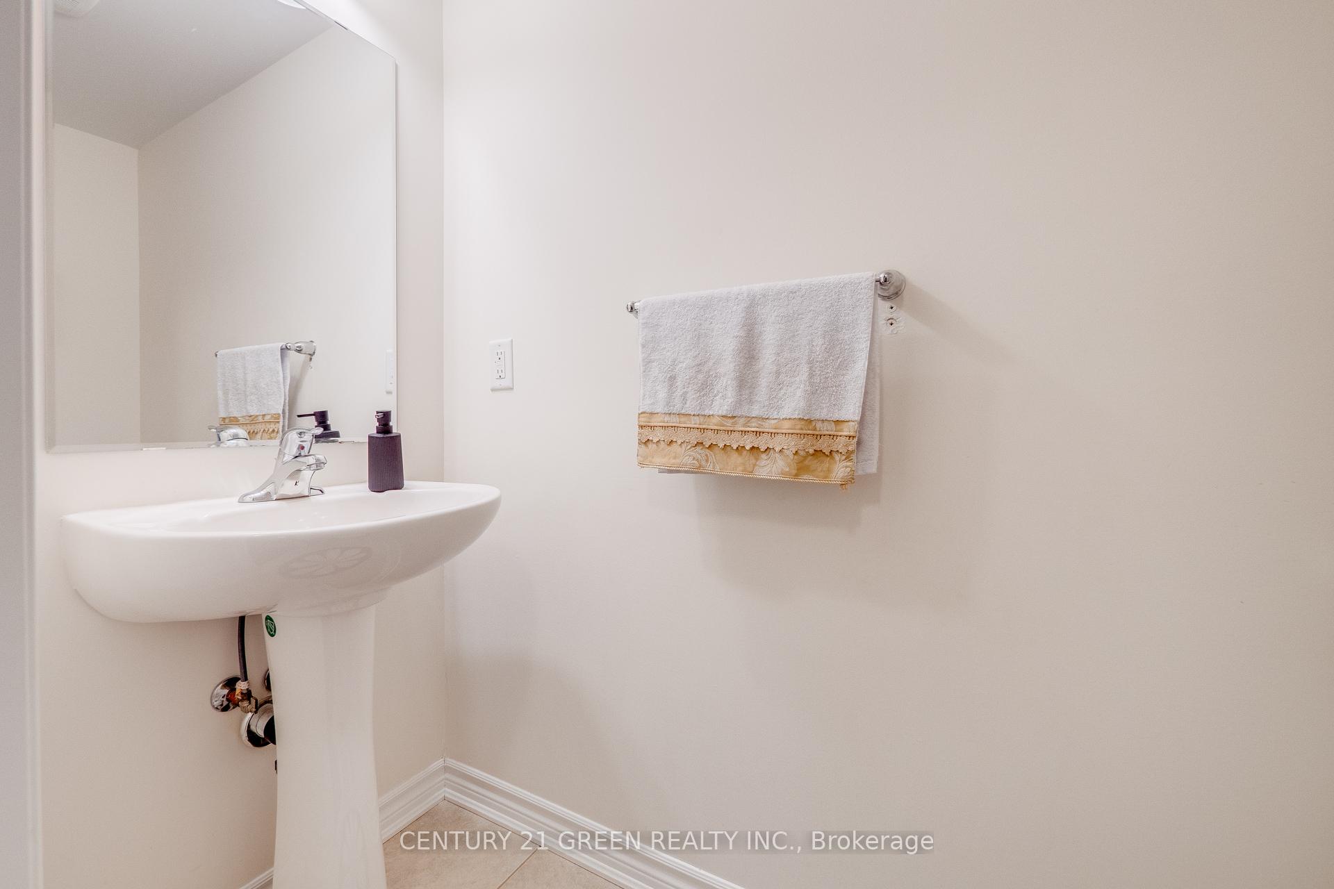 Photo 9 of 303 Yates Drive, Milton, Coates — HOMEH