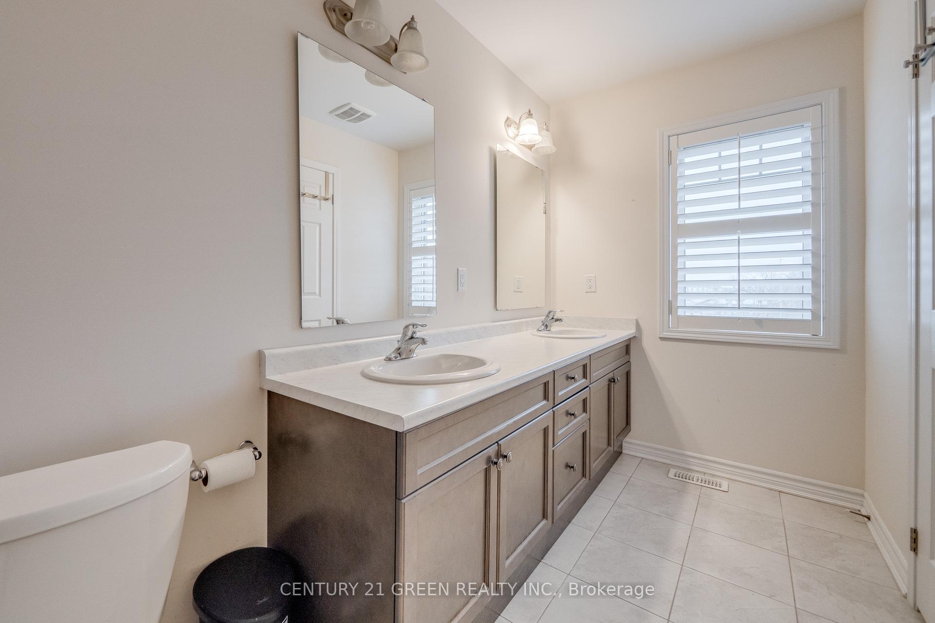 Photo 26 of 303 Yates Drive, Milton, Coates — HOMEH