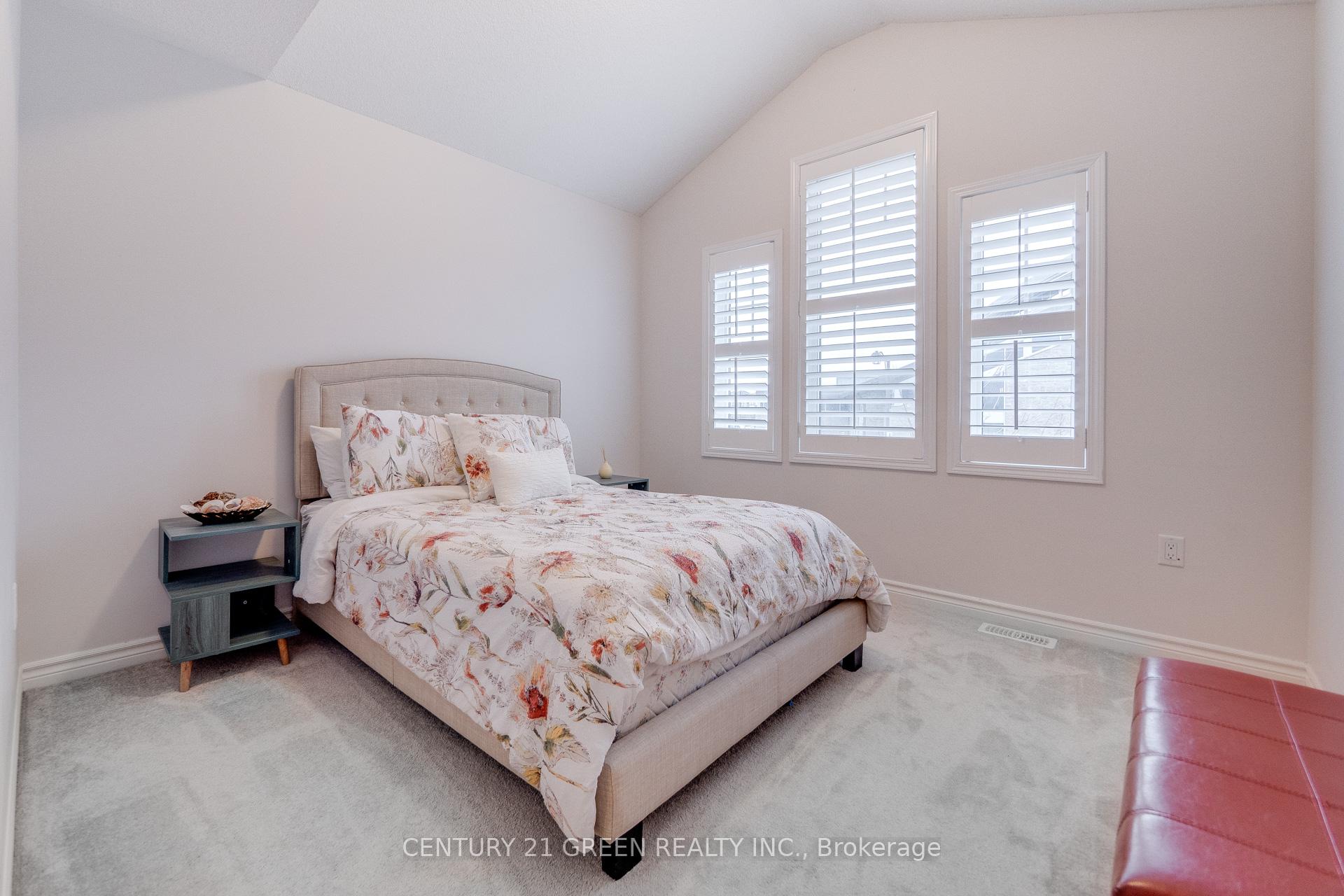 Photo 27 of 303 Yates Drive, Milton, Coates — HOMEH