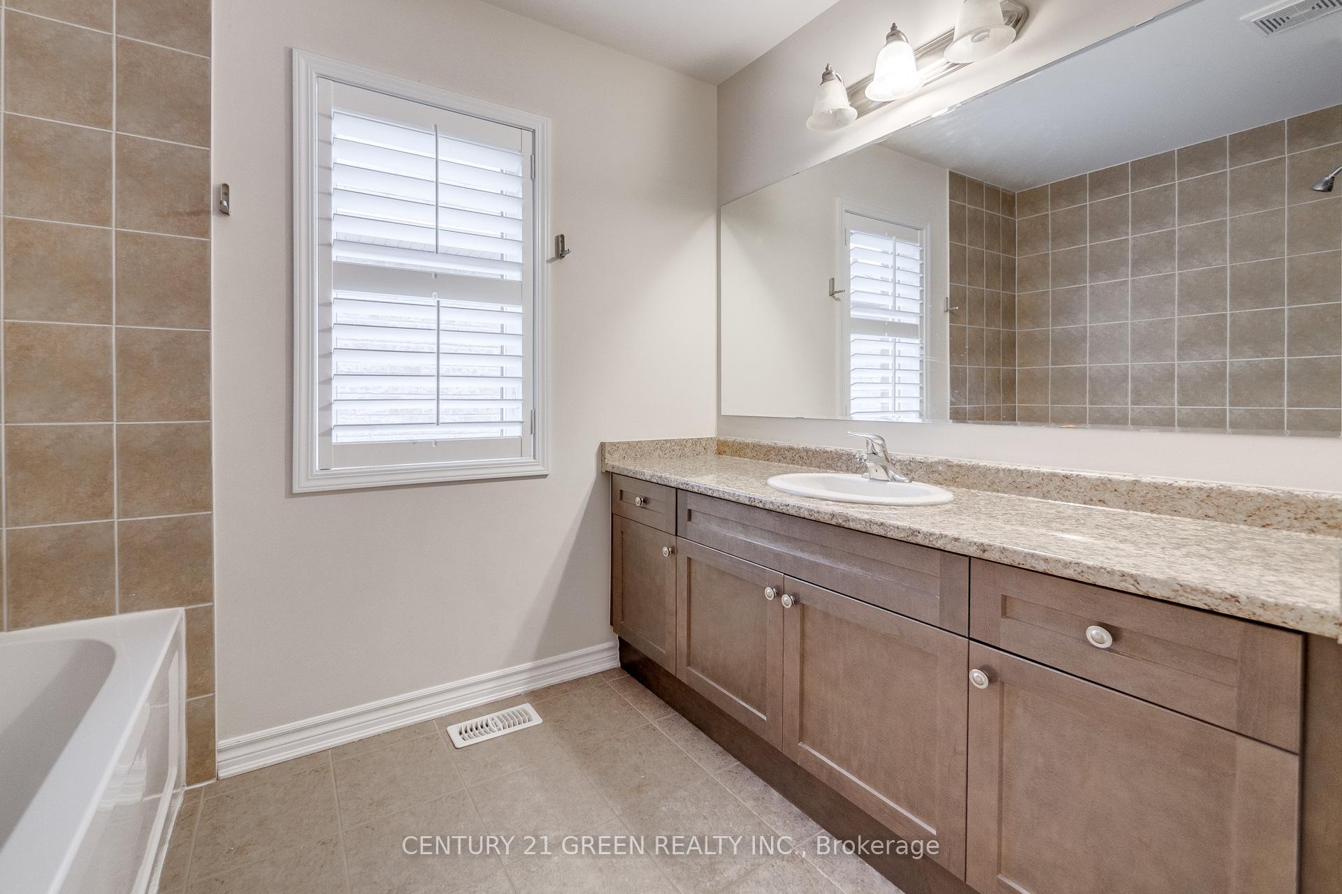 Photo 32 of 303 Yates Drive, Milton, Coates — HOMEH