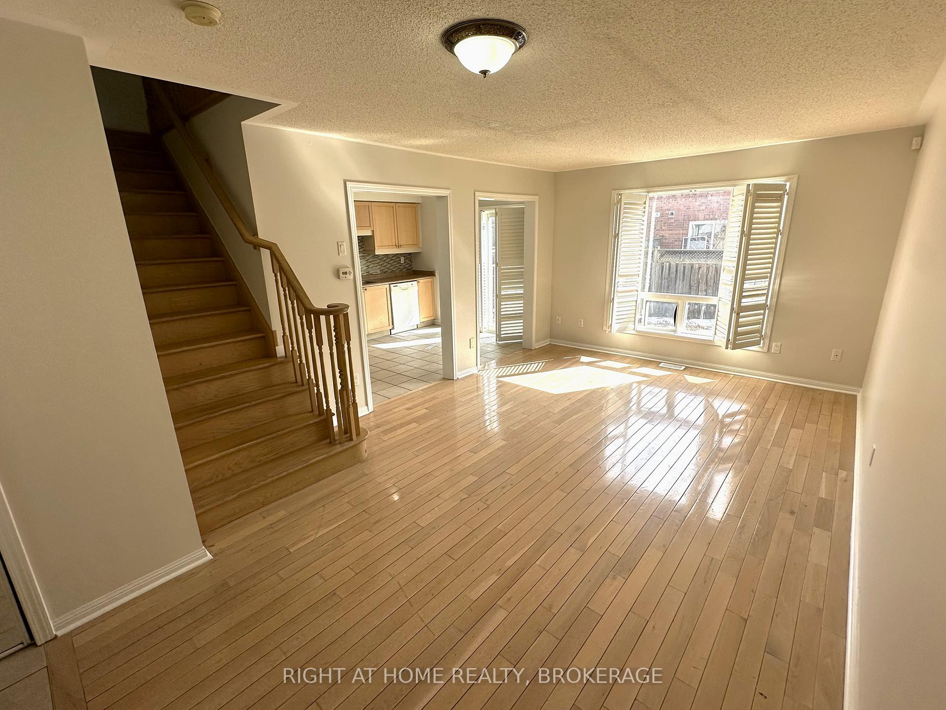 Photo 5 of 1036 Barclay Circle, Milton, Beaty — HOMEH