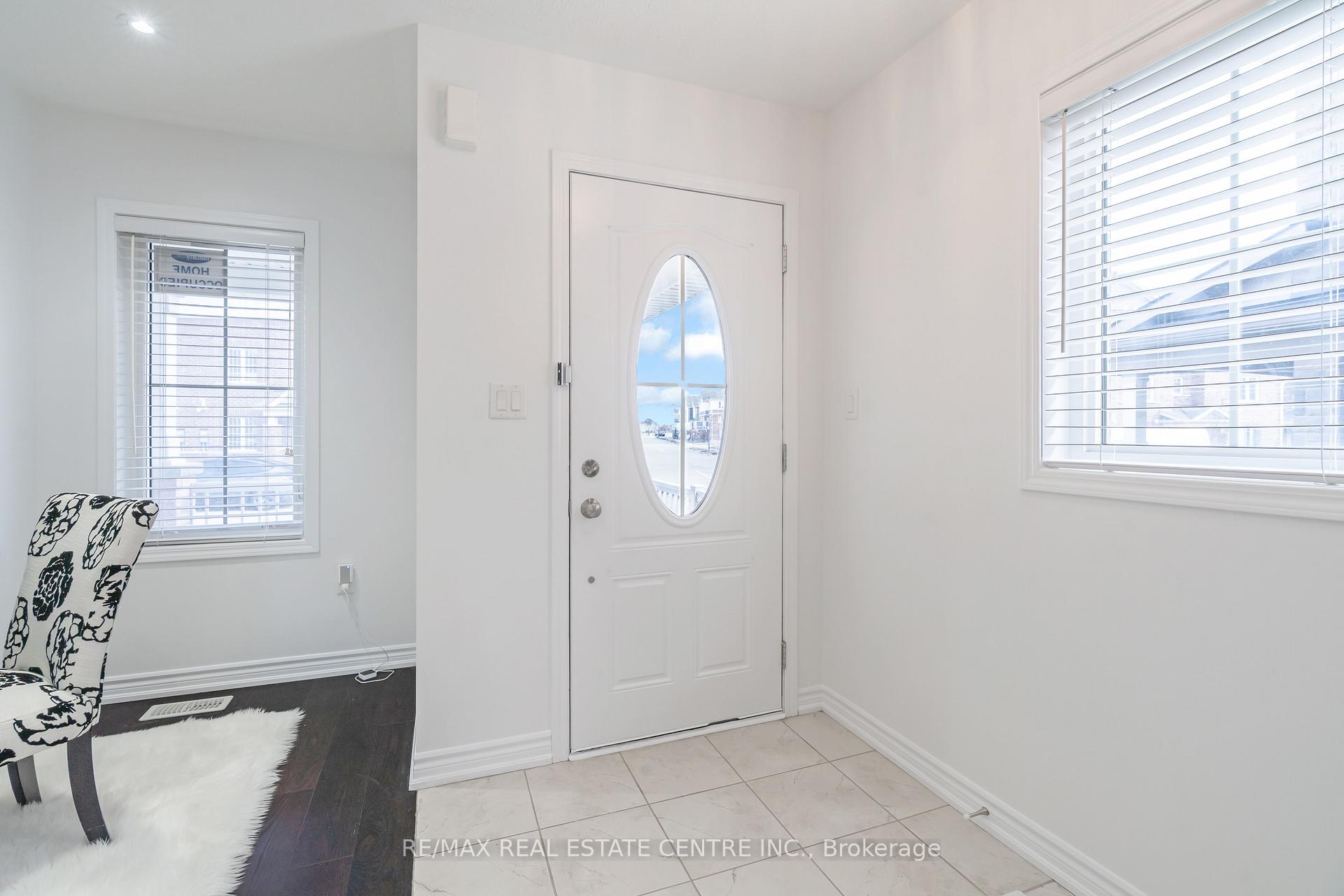 Photo 7 of 1303 Beacham Court, Milton, Clarke — HOMEH