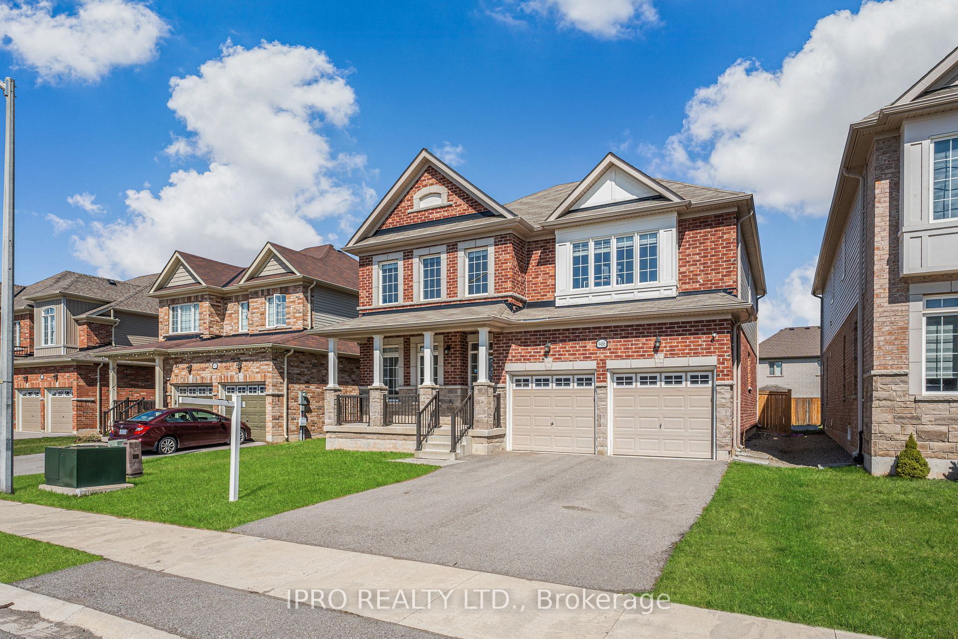 Front of 9486 Tallgrass Avenue