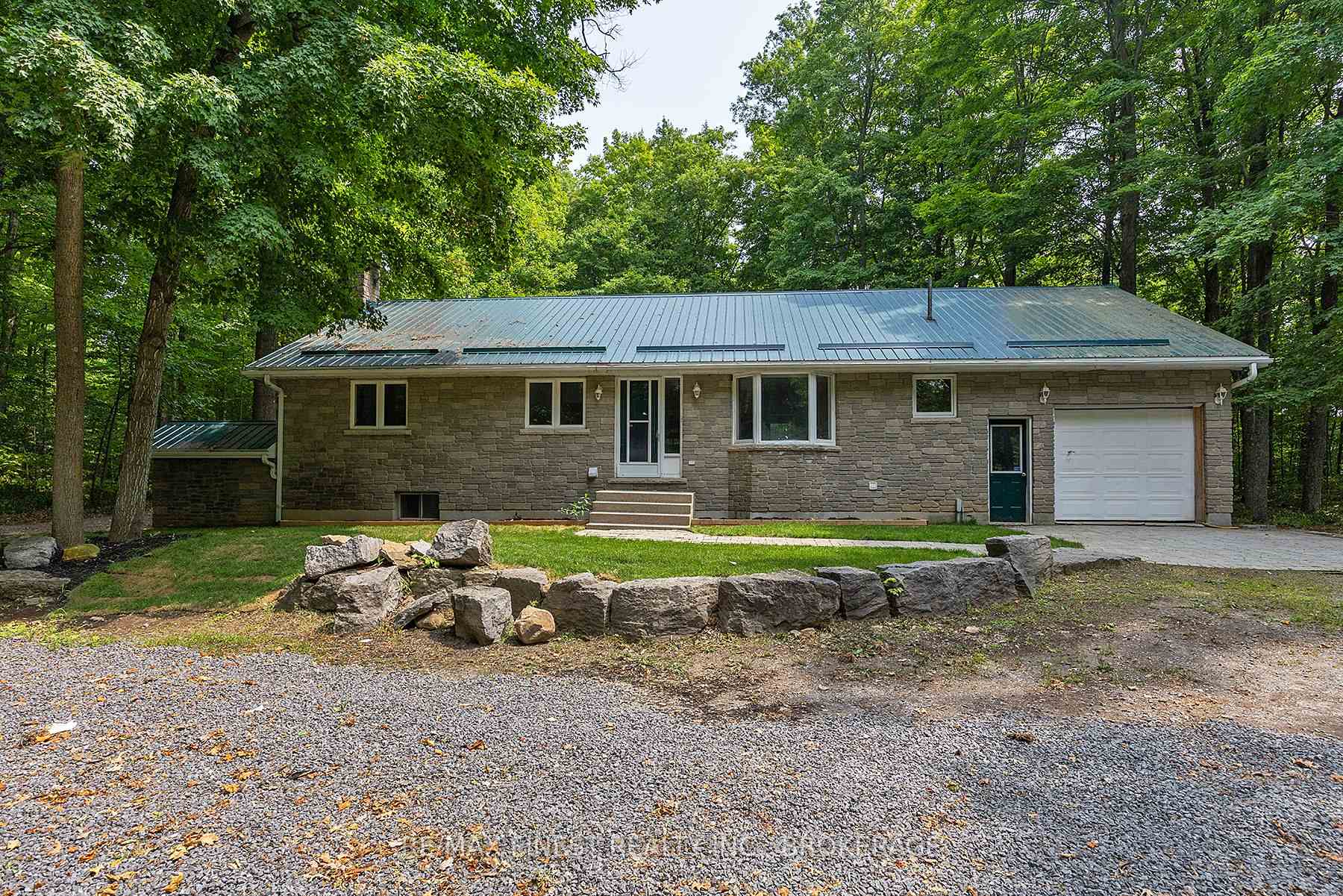 Front of 918 Fry Road
