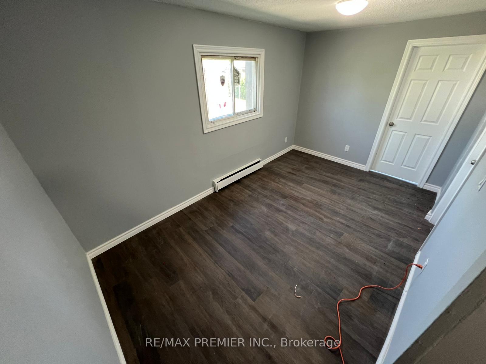 Photo 6 of Unit 2B, 92 Wolfe Street, Oshawa, Lakeview — HOMEH