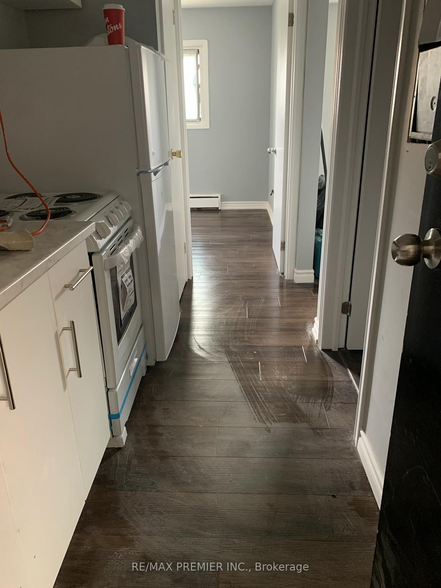 Photo 7 of Unit 2B, 92 Wolfe Street, Oshawa, Lakeview — HOMEH
