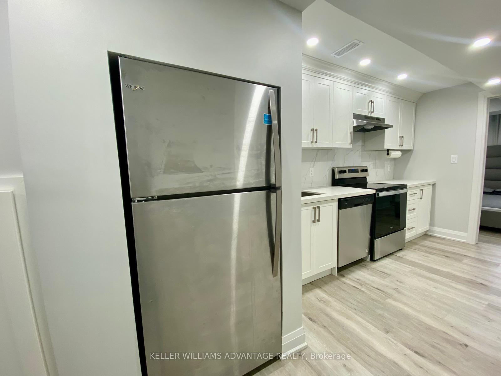 Photo 3 of 112 Bayardo Drive, Oshawa, Windfields — HOMEH