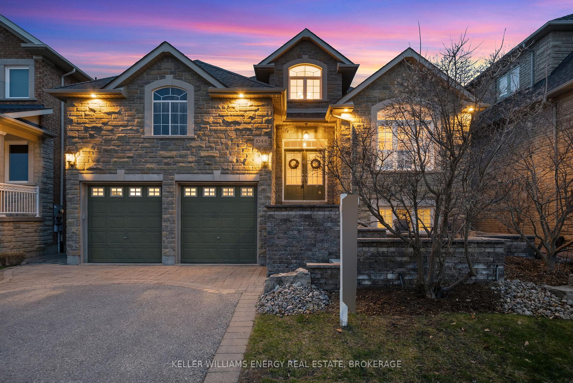 Photo 1 of 1044 Swiss Heights, Oshawa, Pinecrest — HOMEH