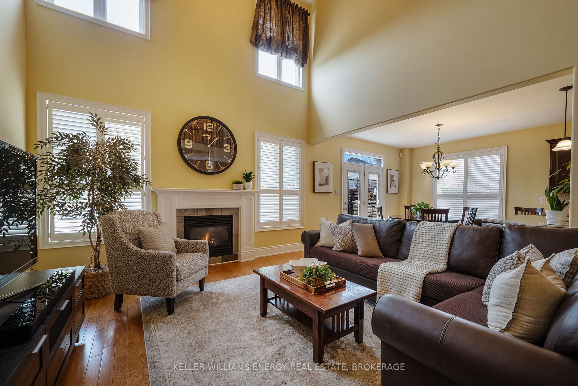 Photo 10 of 1044 Swiss Heights, Oshawa, Pinecrest — HOMEH