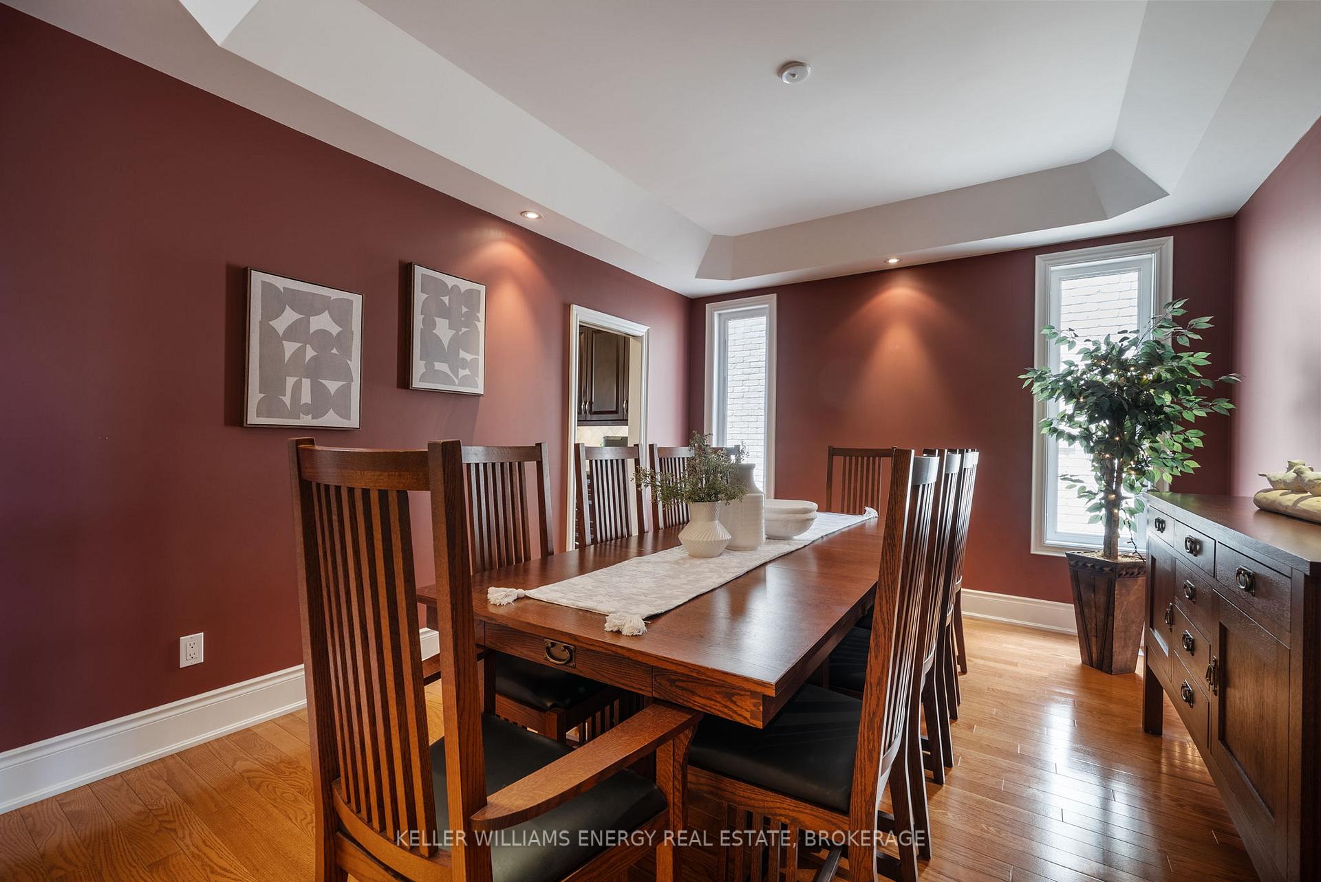 Photo 14 of 1044 Swiss Heights, Oshawa, Pinecrest — HOMEH