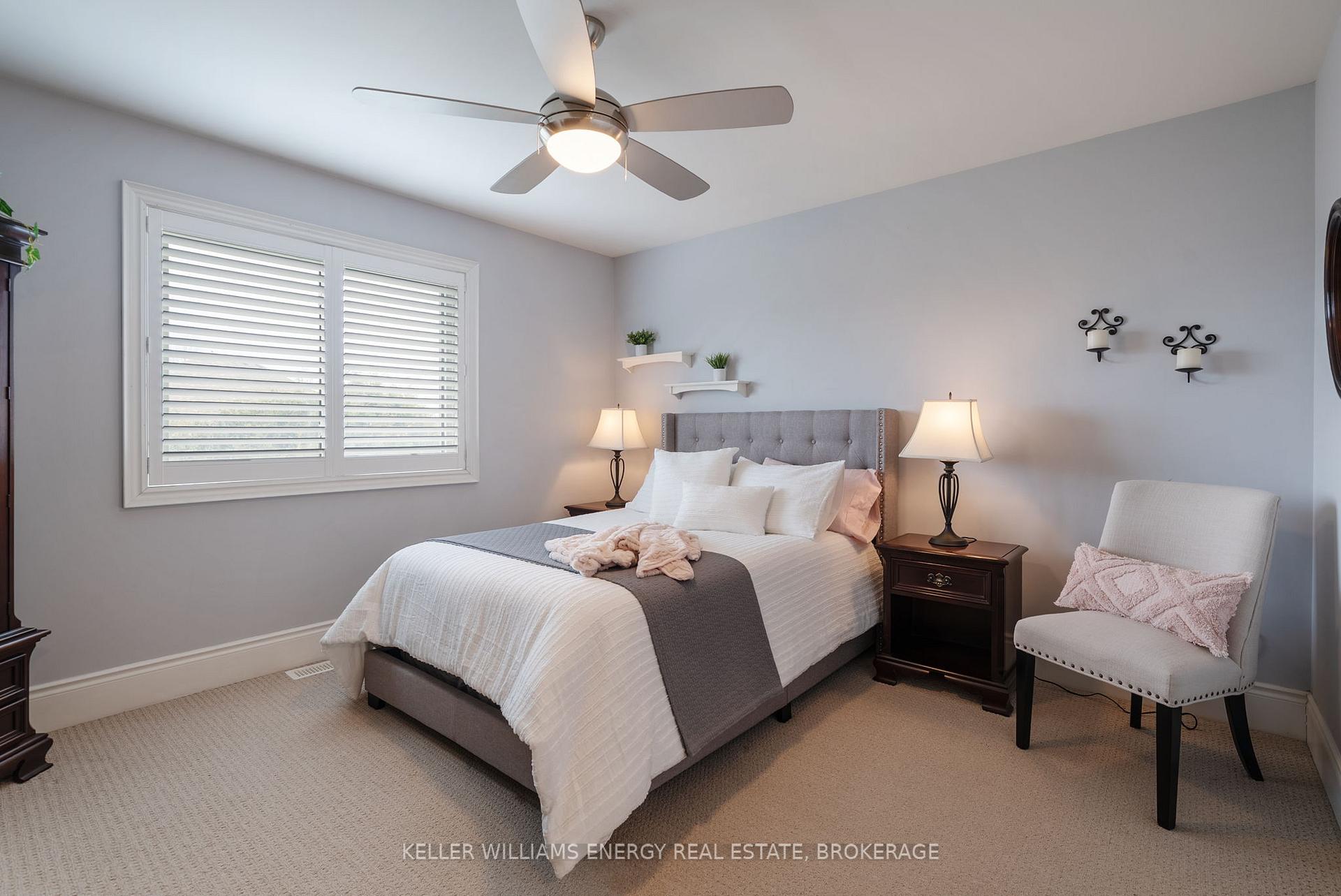 Photo 23 of 1044 Swiss Heights, Oshawa, Pinecrest — HOMEH