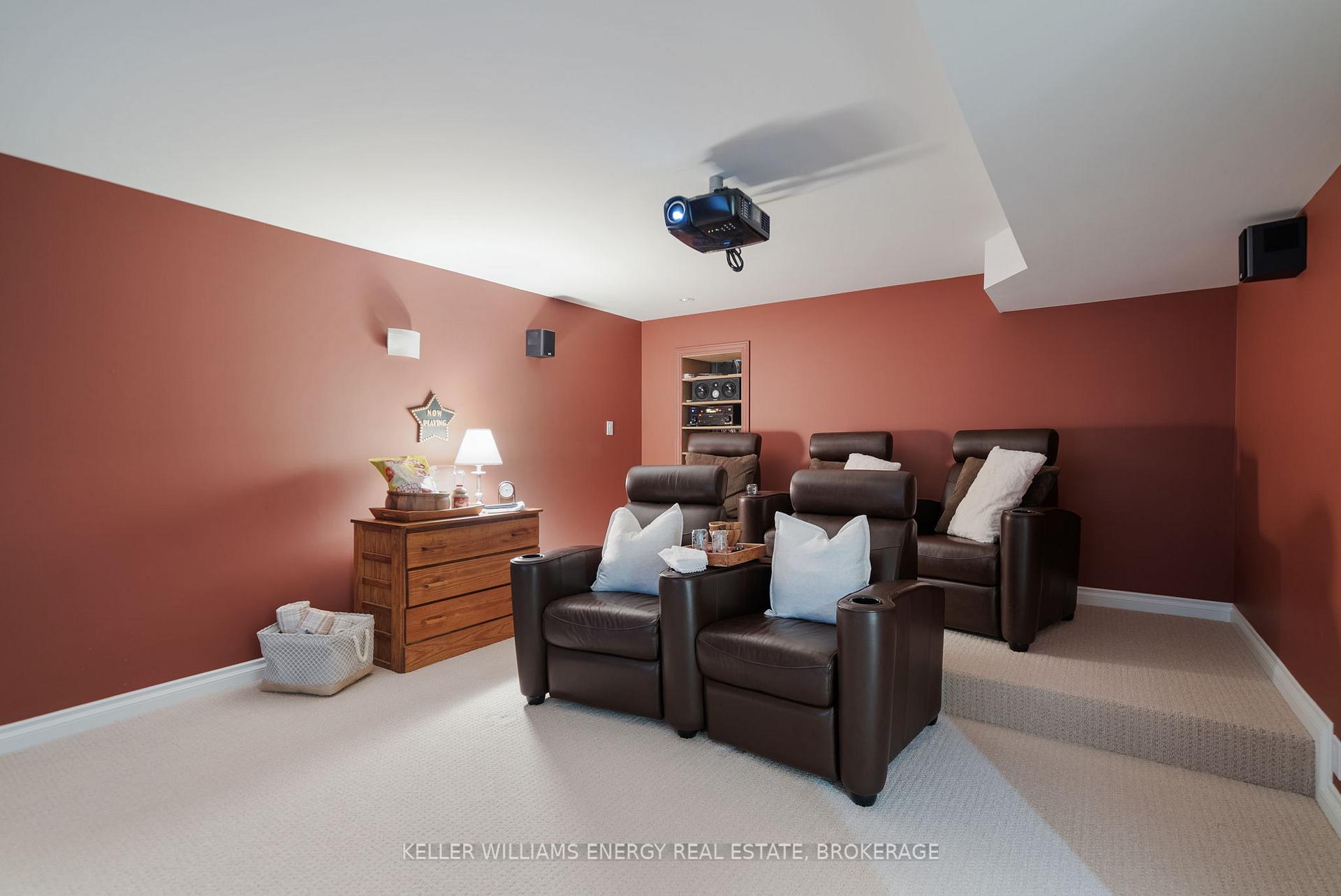 Photo 36 of 1044 Swiss Heights, Oshawa, Pinecrest — HOMEH