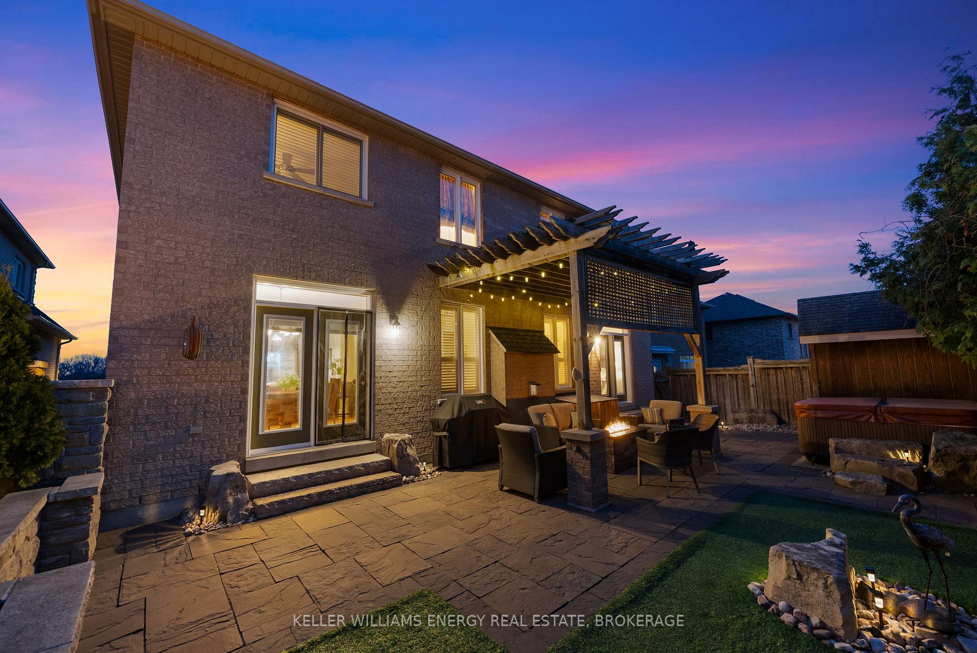 Photo 38 of 1044 Swiss Heights, Oshawa, Pinecrest — HOMEH