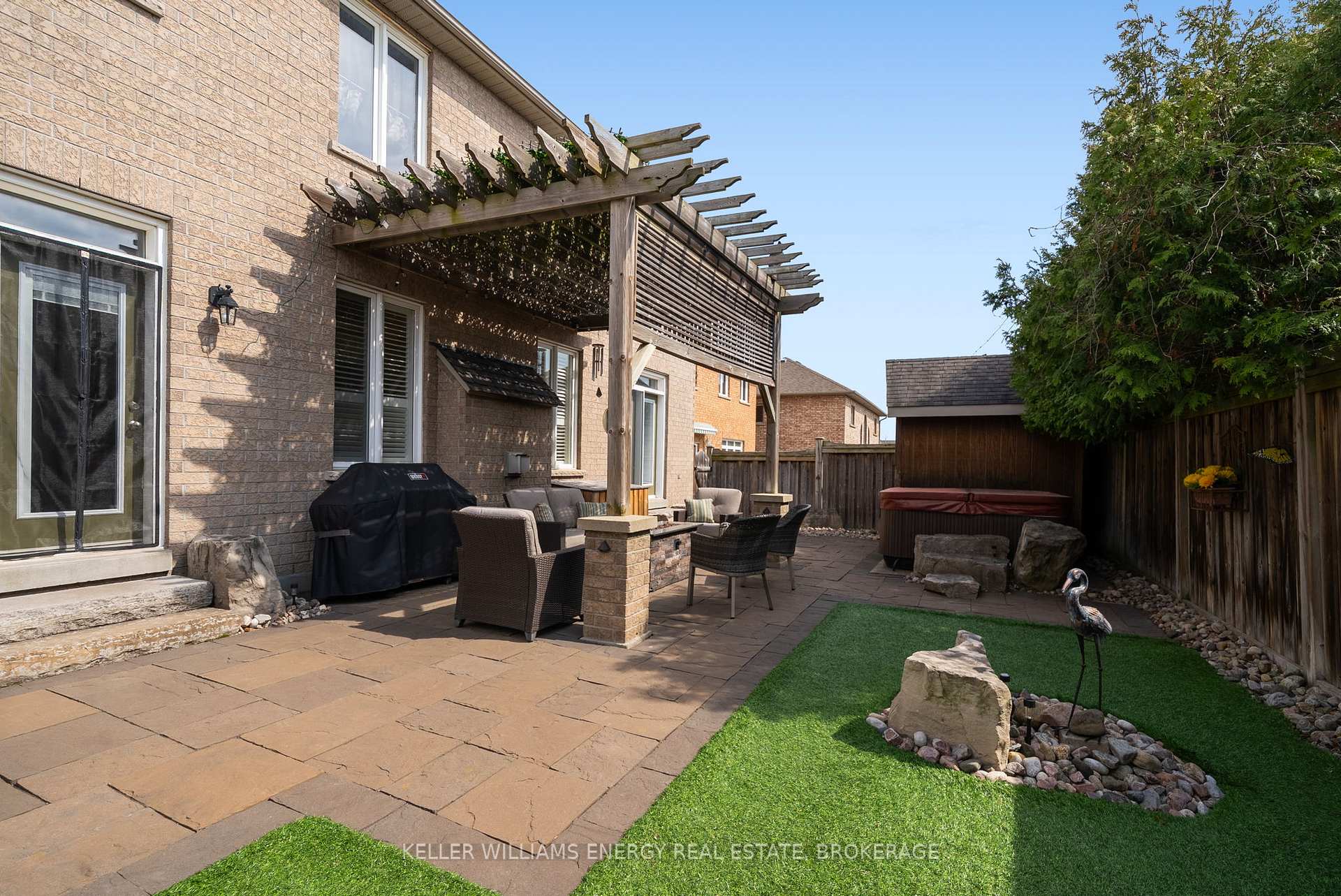 Photo 45 of 1044 Swiss Heights, Oshawa, Pinecrest — HOMEH