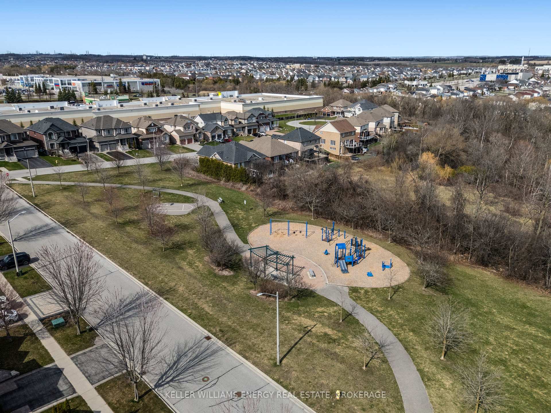 Photo 48 of 1044 Swiss Heights, Oshawa, Pinecrest — HOMEH
