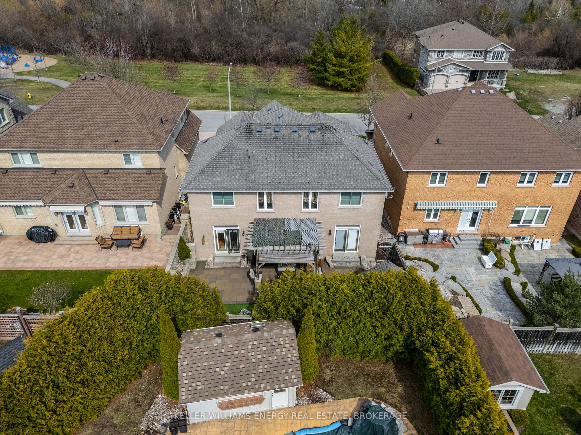 Photo 49 of 1044 Swiss Heights, Oshawa, Pinecrest — HOMEH
