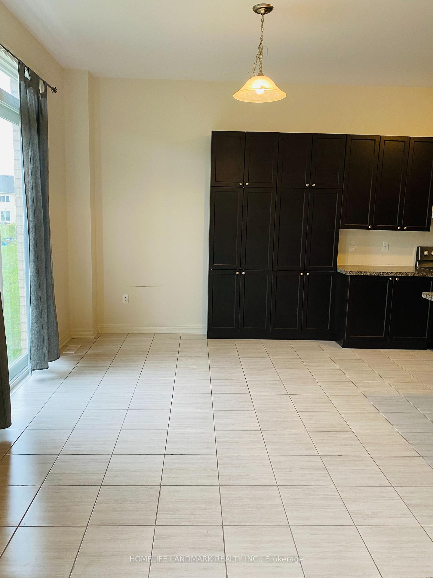 Photo 3 of 2545 Stallion Drive, Oshawa, Windfields — HOMEH