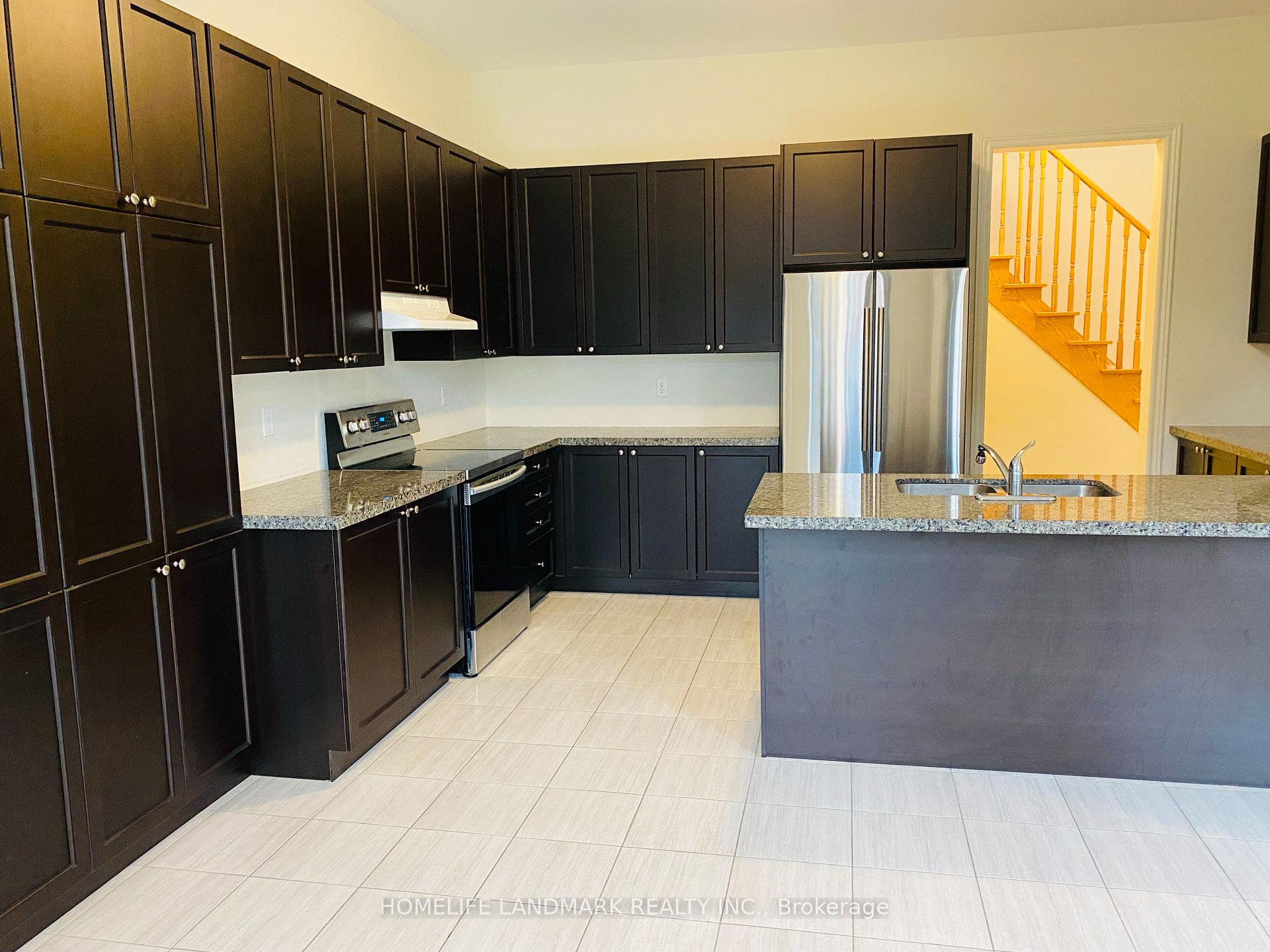 Photo 4 of 2545 Stallion Drive, Oshawa, Windfields — HOMEH