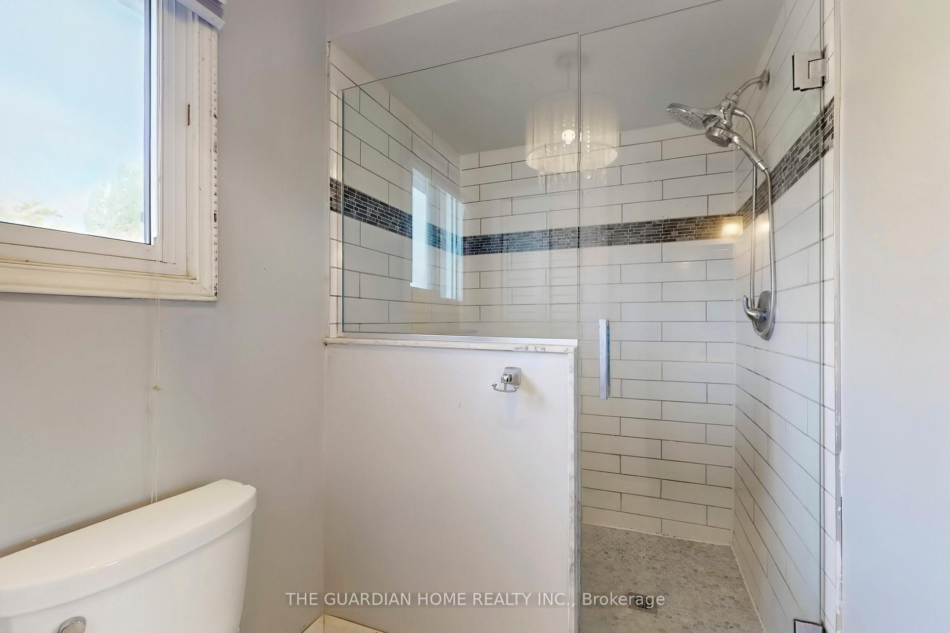 Photo 29 of 622 Aspen Road, Pickering, Amberlea — HOMEH