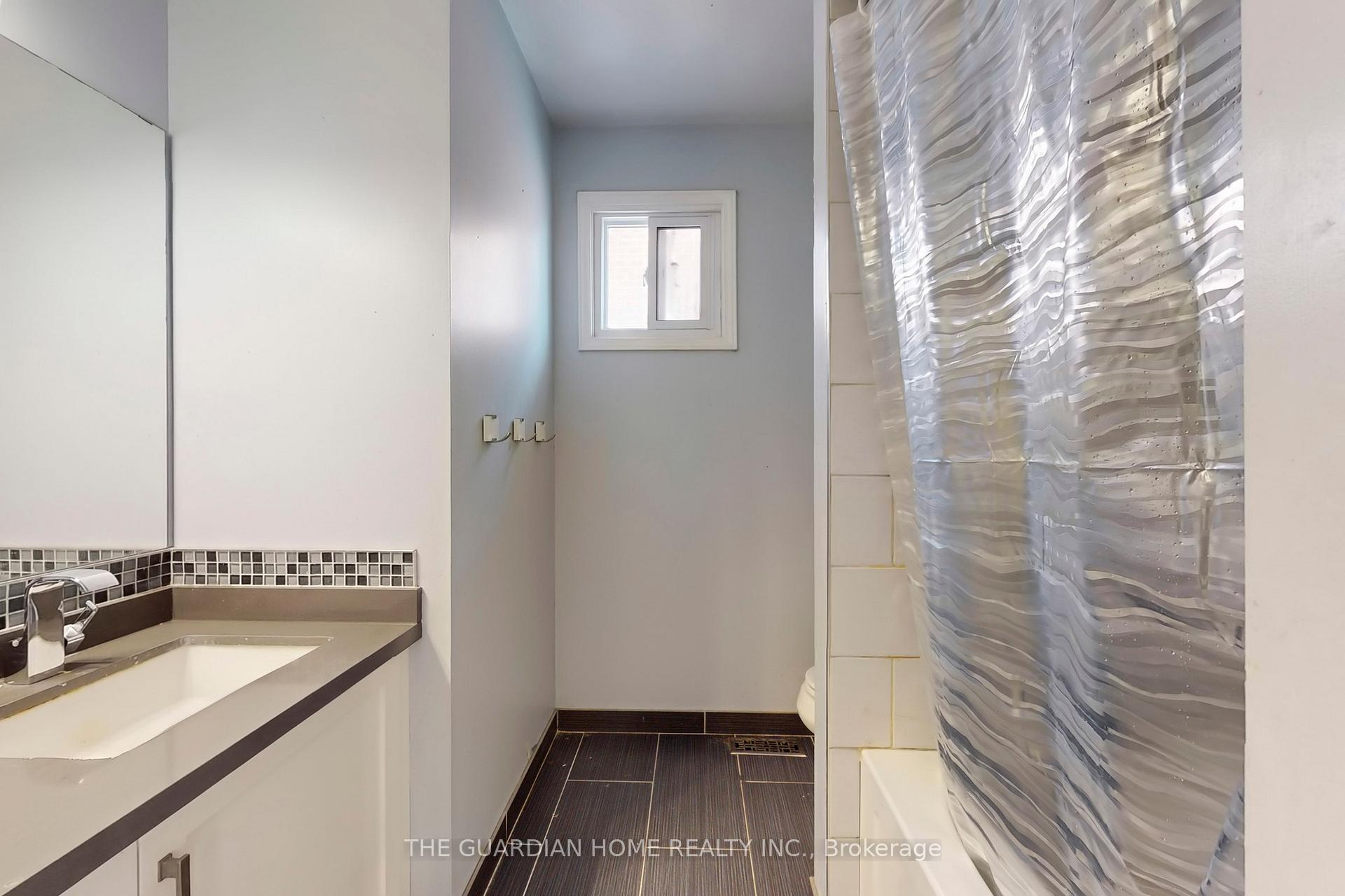 Photo 40 of 622 Aspen Road, Pickering, Amberlea — HOMEH