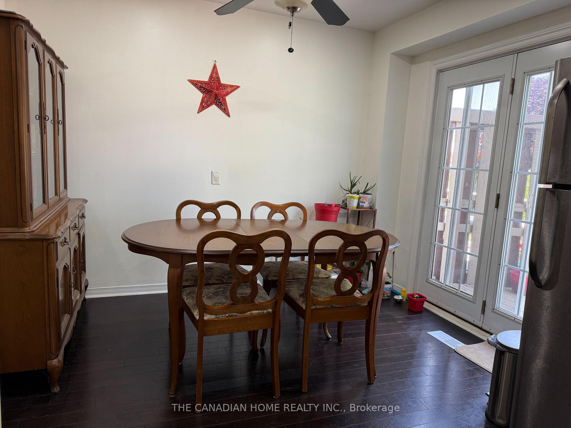Photo 5 of 968 Renfrew Court, Oshawa, Lakeview — HOMEH