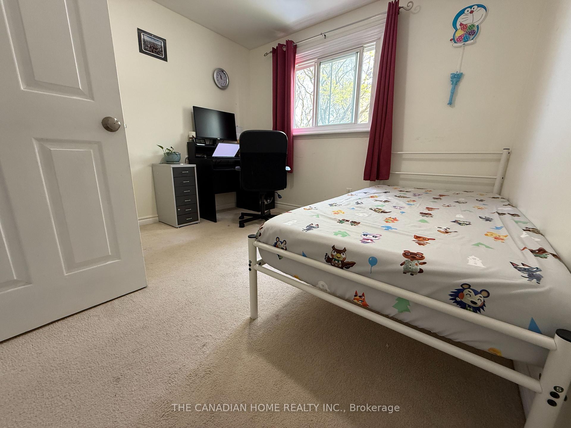 Photo 9 of 968 Renfrew Court, Oshawa, Lakeview — HOMEH
