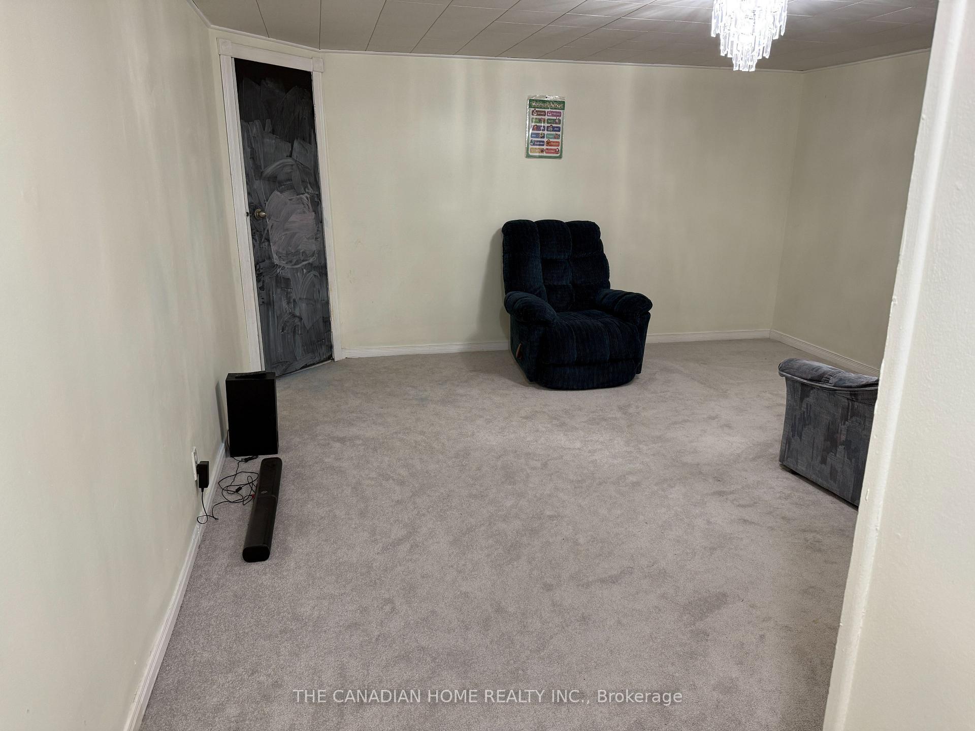 Photo 15 of 968 Renfrew Court, Oshawa, Lakeview — HOMEH