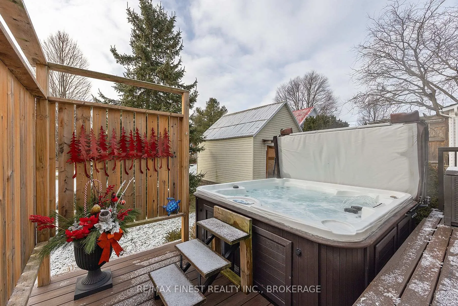 Photo 5 of 21A Centre Street, Prince Edward County, Picton Ward — HOMEH