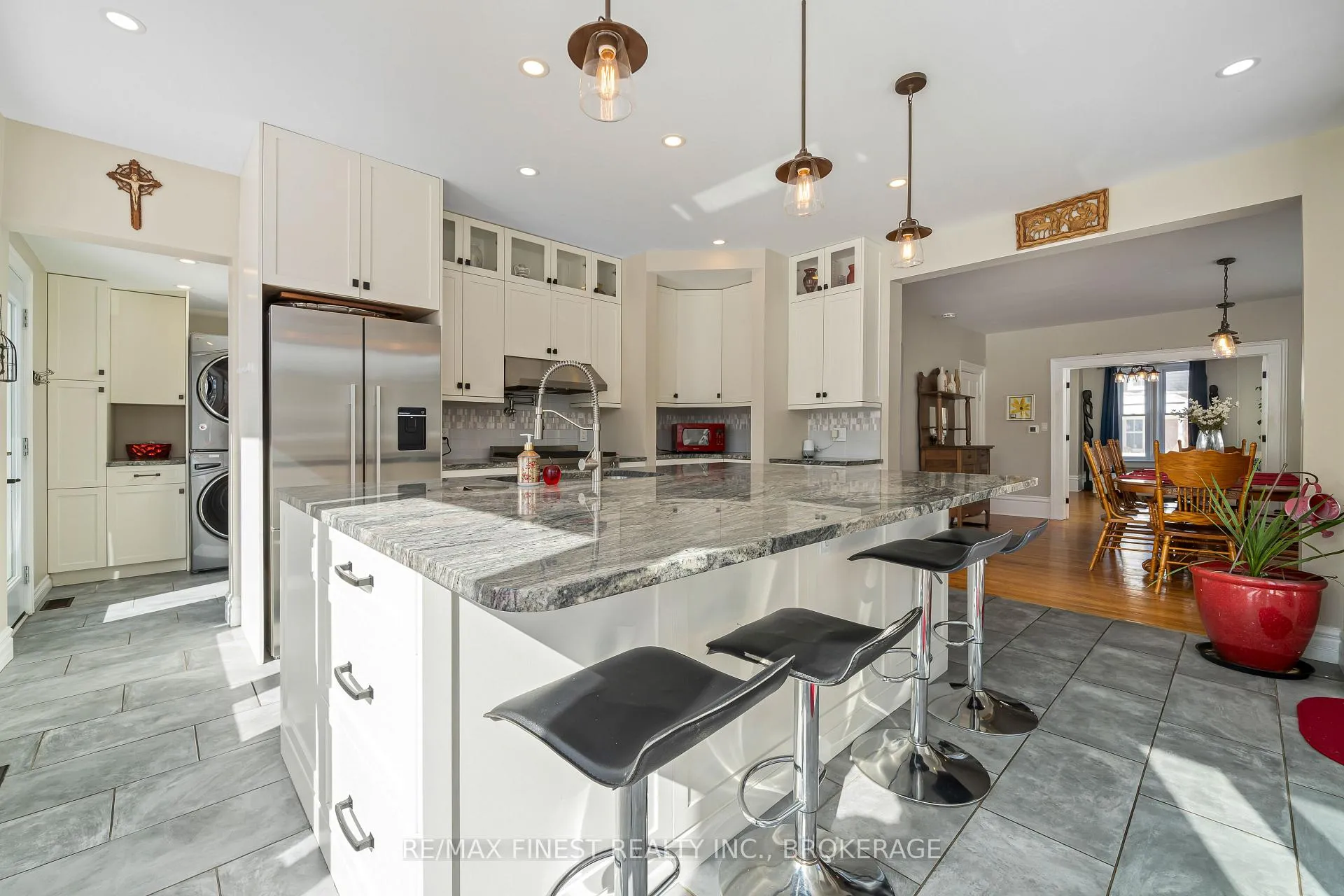 Photo 15 of 21A Centre Street, Prince Edward County, Picton Ward — HOMEH