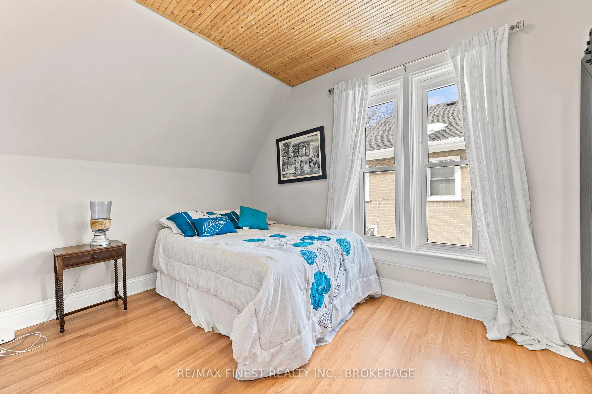 Photo 25 of 21A Centre Street, Prince Edward County, Picton Ward — HOMEH