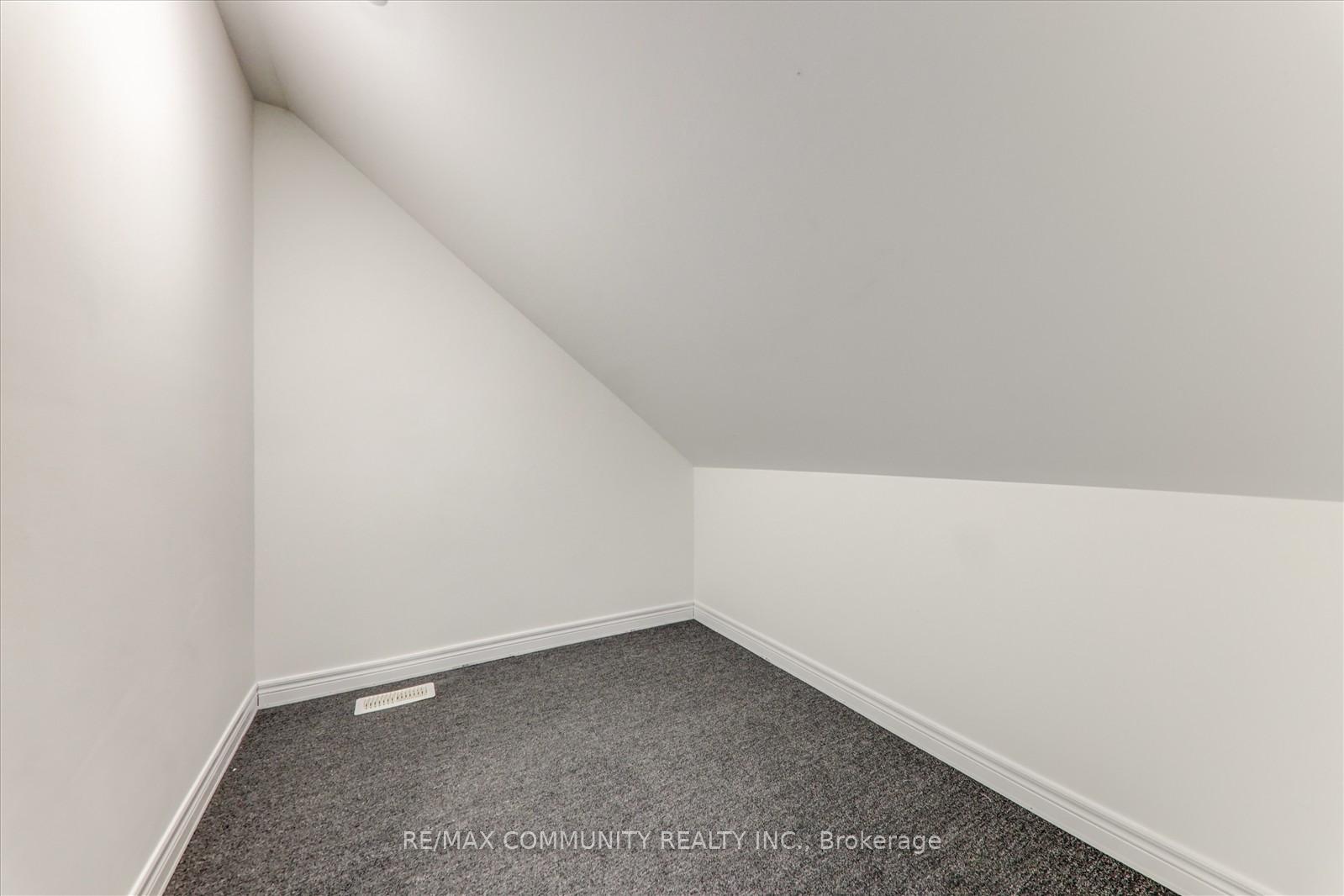 Photo 33 of 39 Summer Breeze Drive, Quinte West, Murray Ward — HOMEH