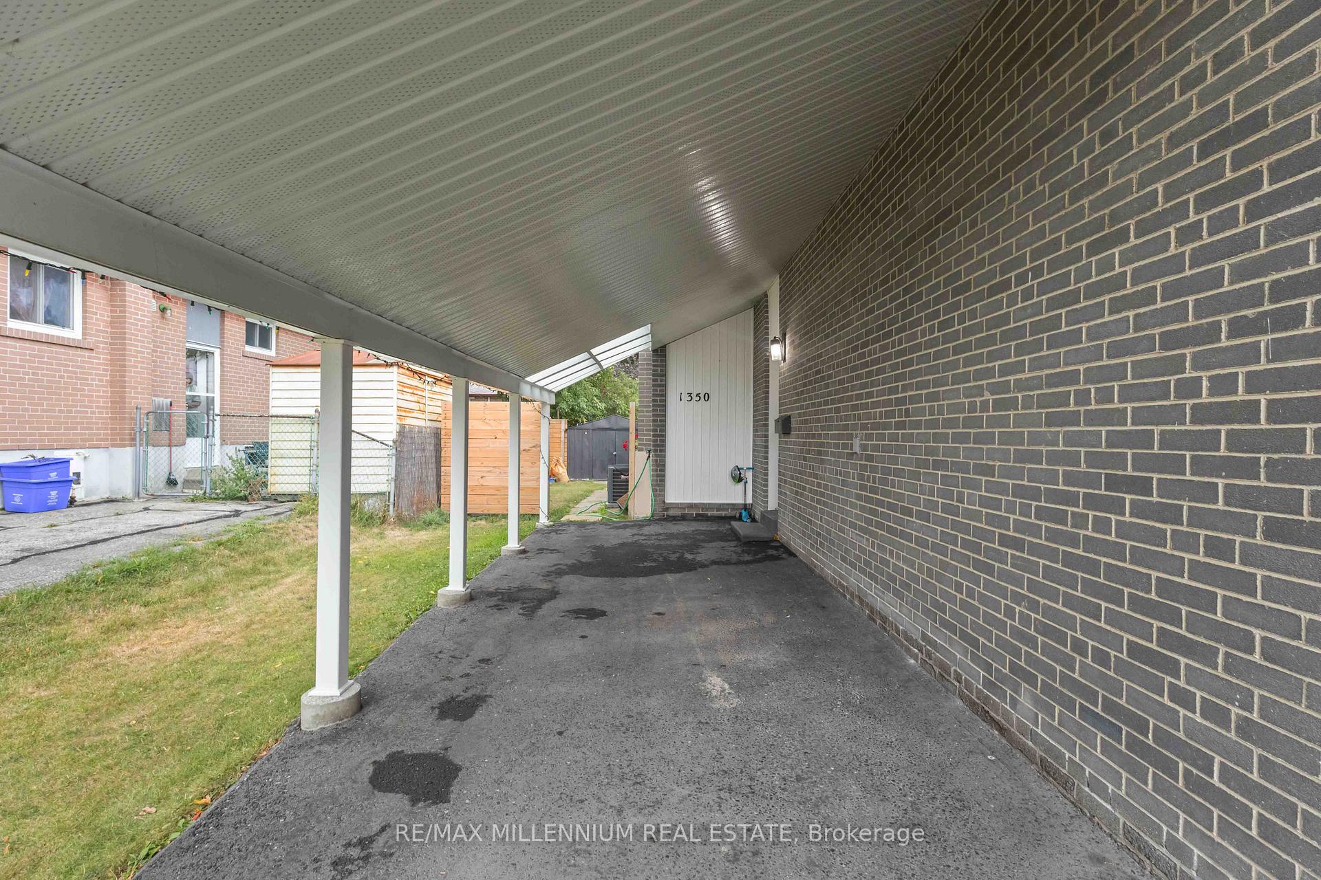 Photo 3 of 1350 Tatra Drive, Pickering, Bay Ridges — HOMEH