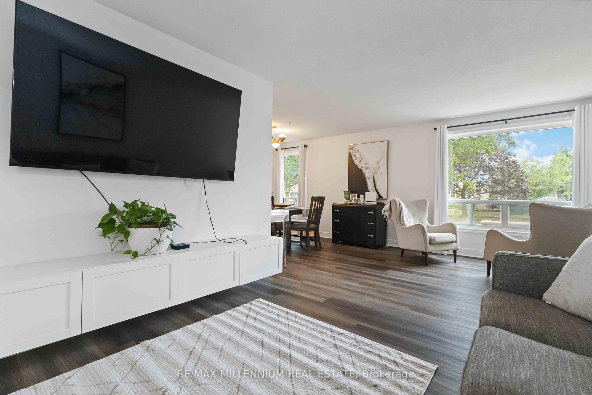 Photo 7 of 1350 Tatra Drive, Pickering, Bay Ridges — HOMEH