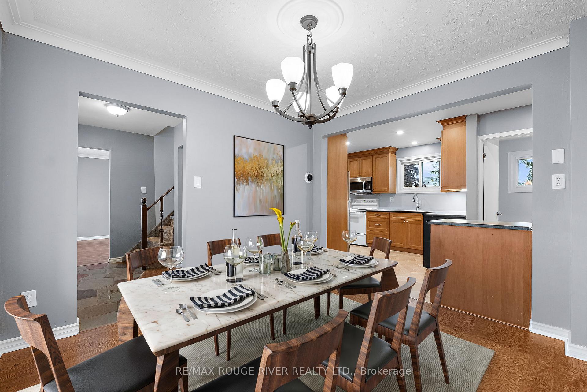Photo 5 of 43 O'neil Crescent, Quinte West, Trenton Ward — HOMEH
