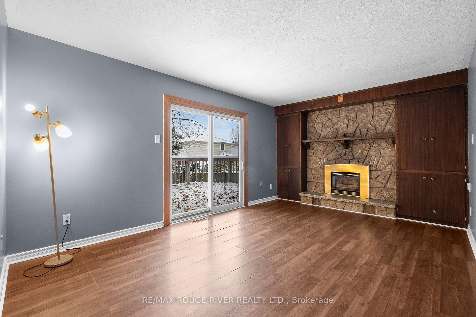 Photo 13 of 43 O'neil Crescent, Quinte West, Trenton Ward — HOMEH