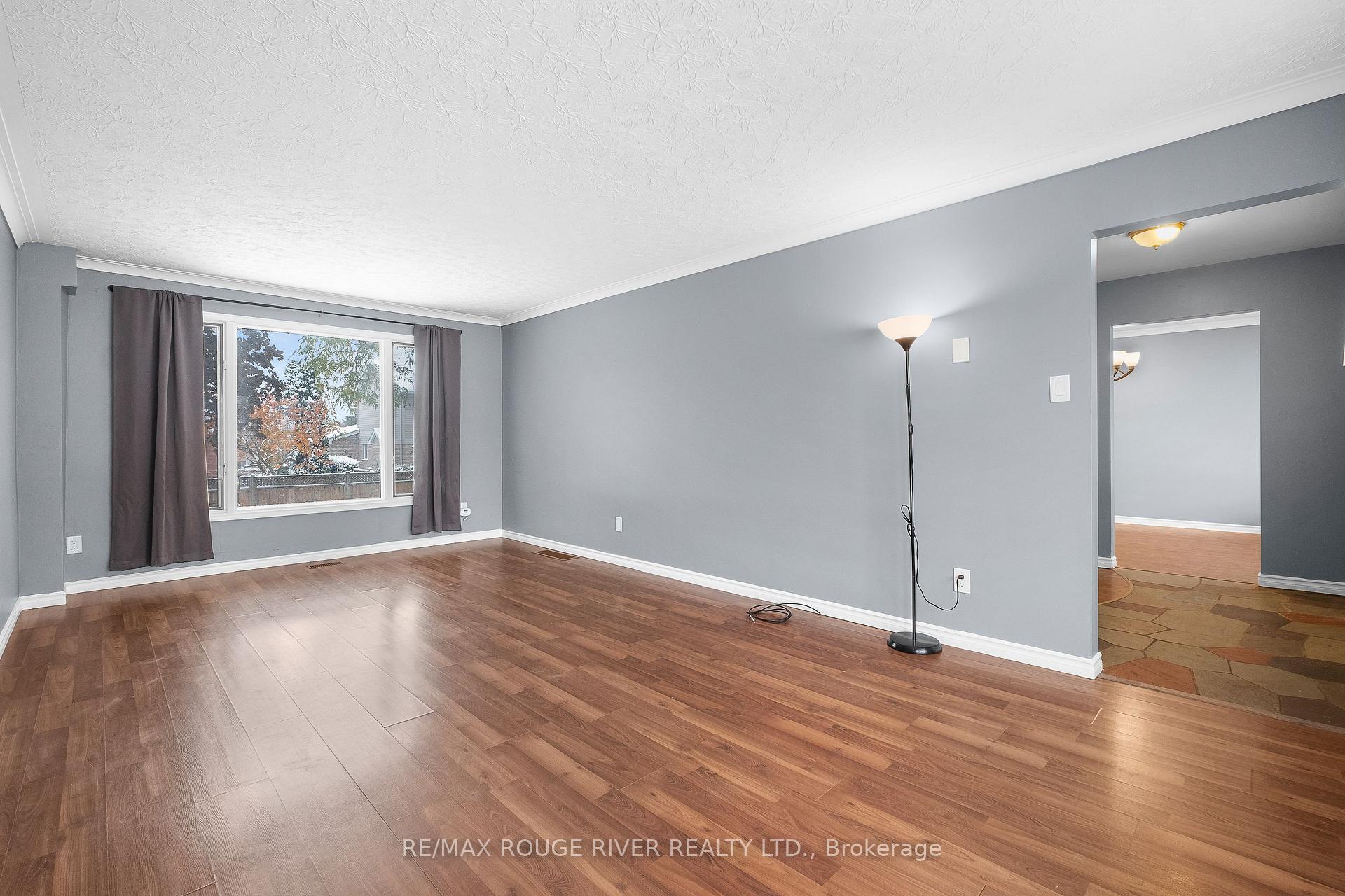 Photo 20 of 43 O'neil Crescent, Quinte West, Trenton Ward — HOMEH